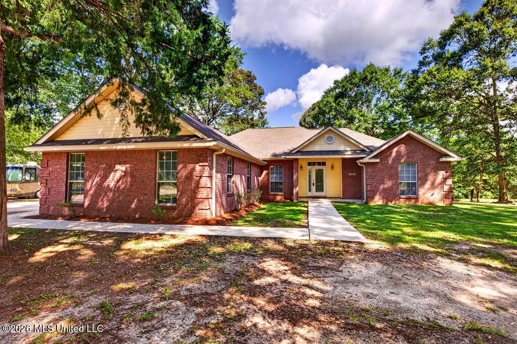 91 Cedar Wood Drive — photo