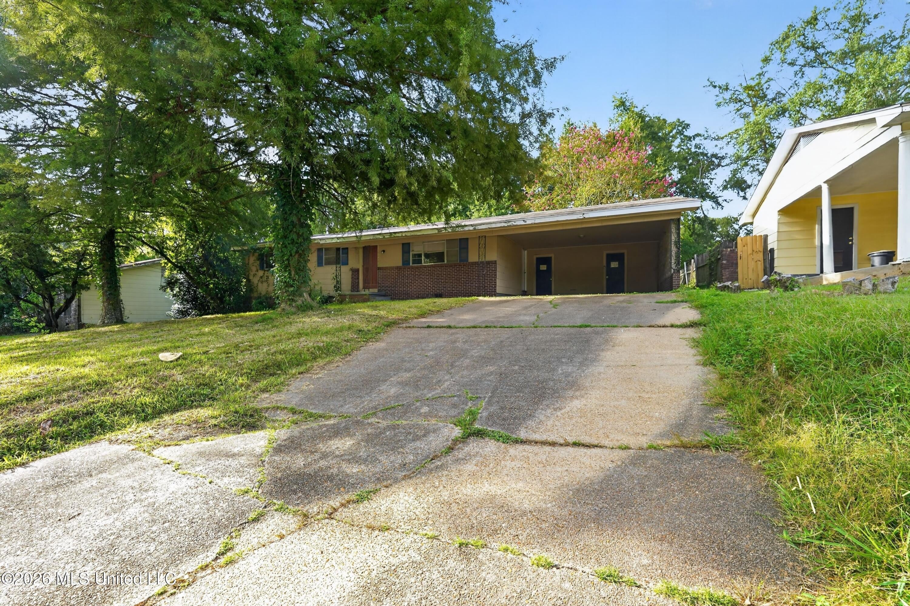 1023 Garden Park Drive — photo