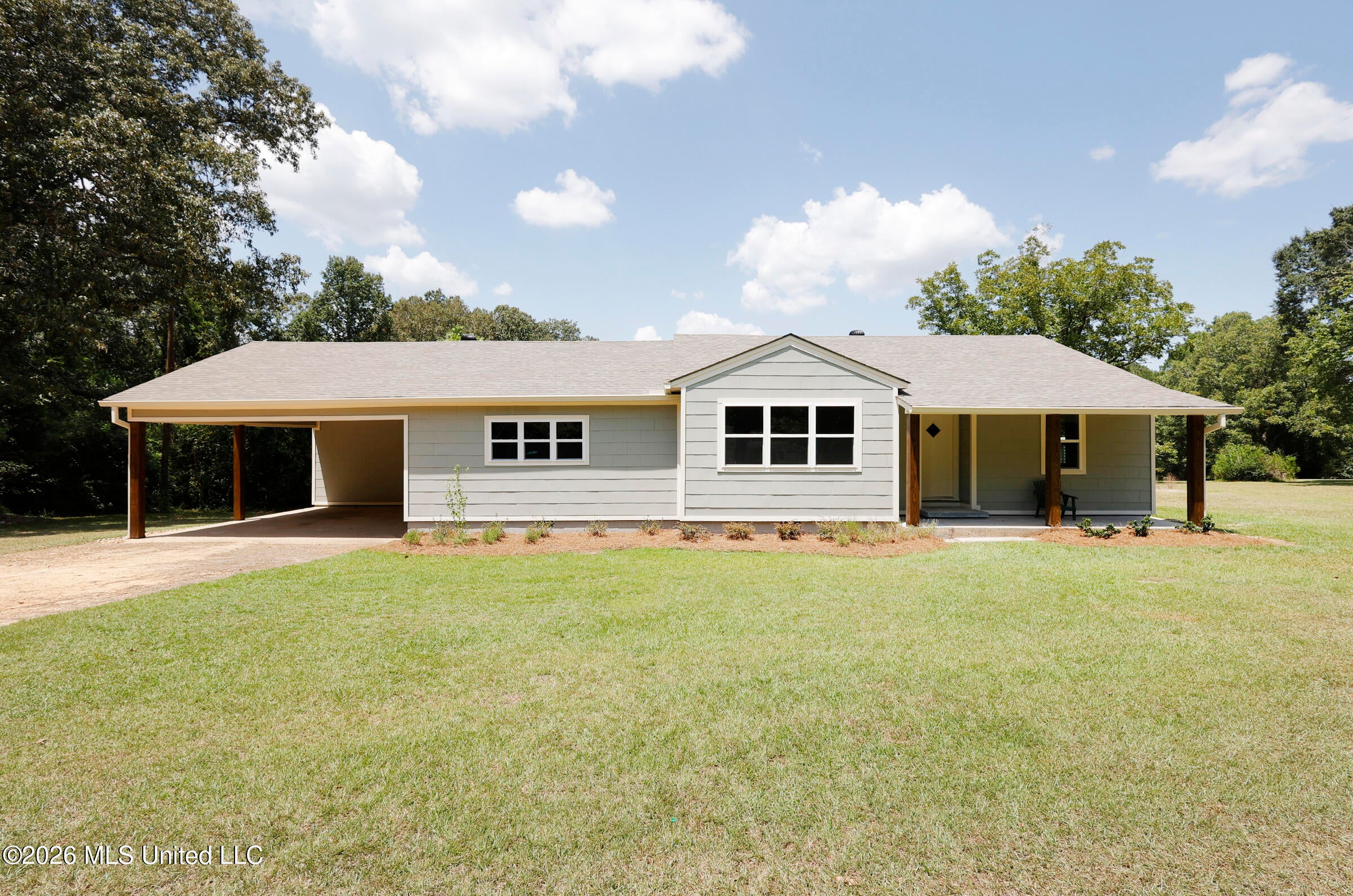 6121 Gibson Road — photo