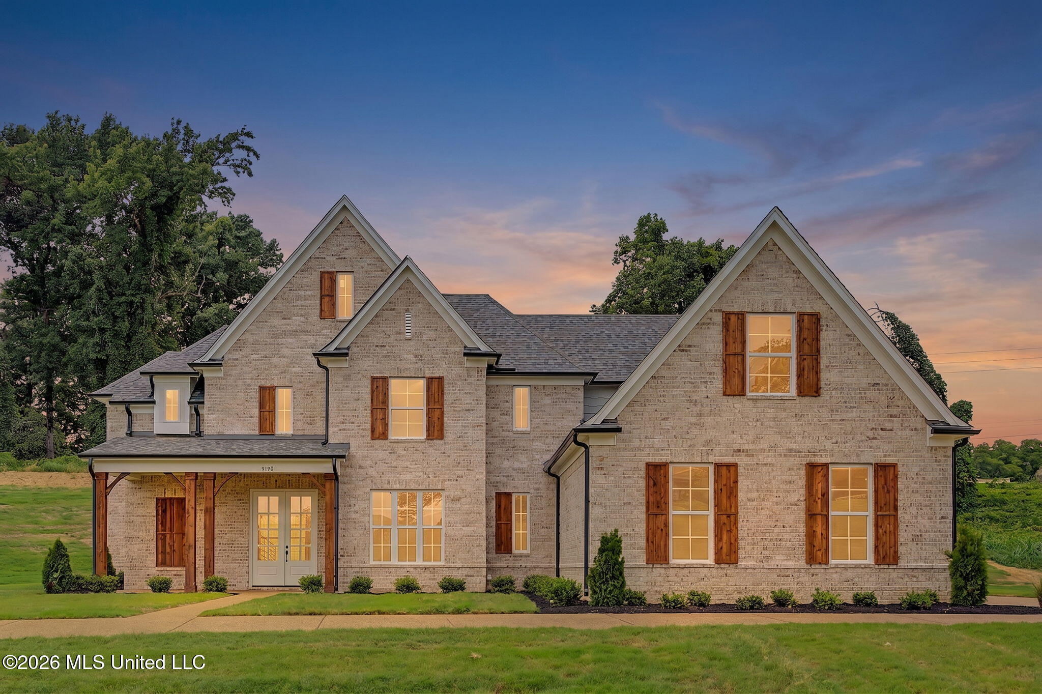 8130 Soaring Oaks Drive — photo