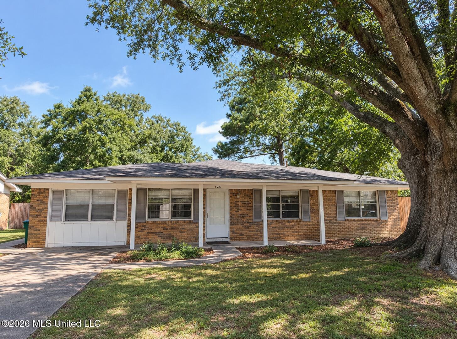 126 Ben Drive — photo