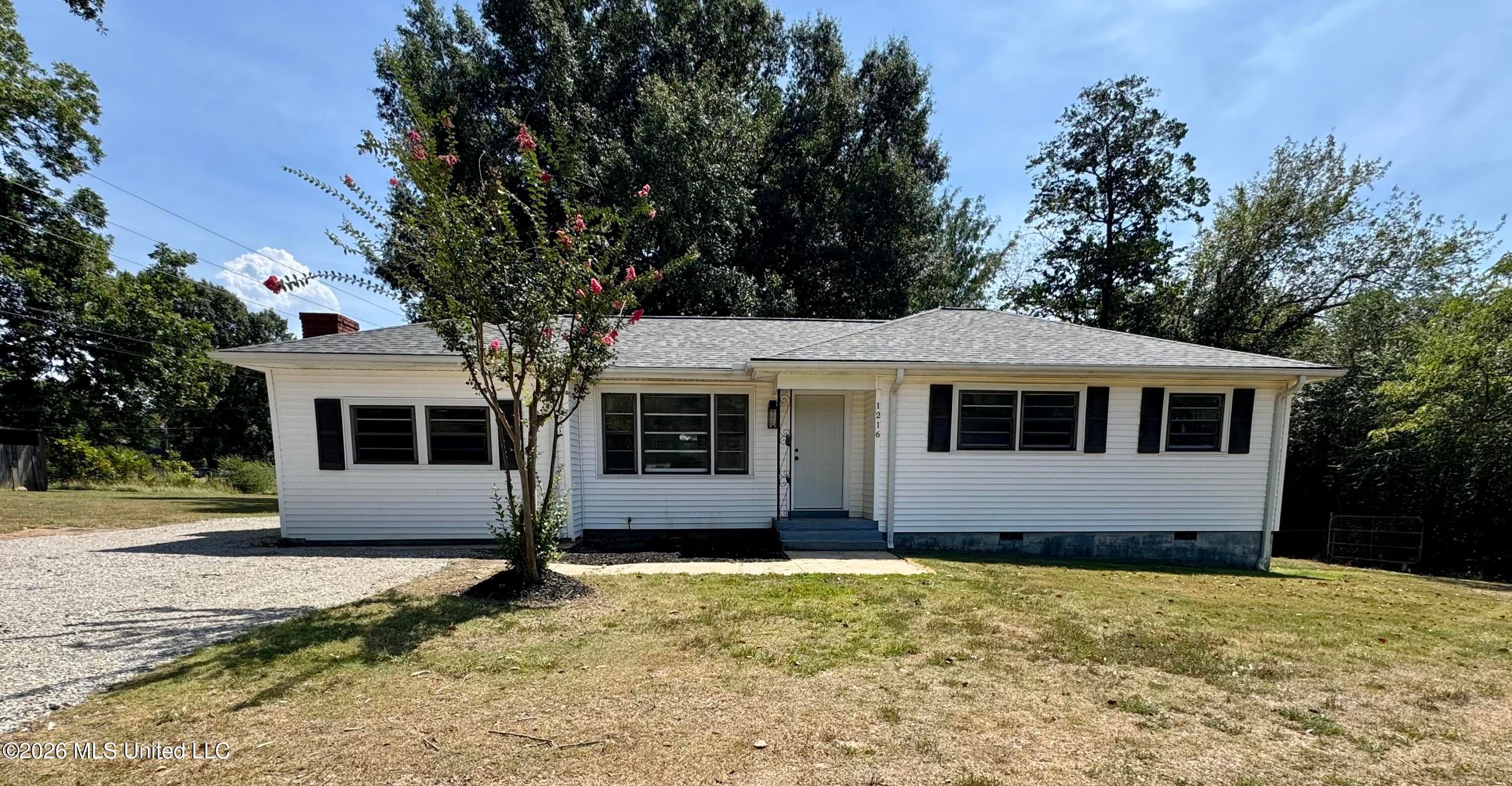 1216 W Main Street — photo
