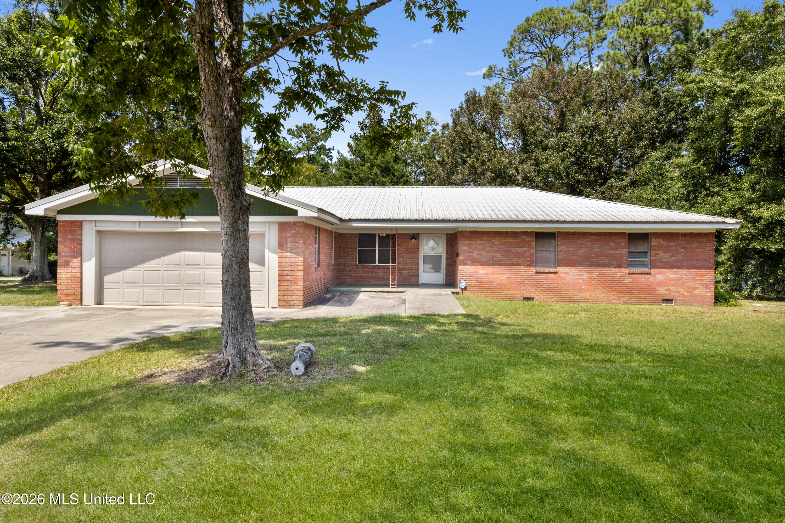 2408 Callie Road — photo