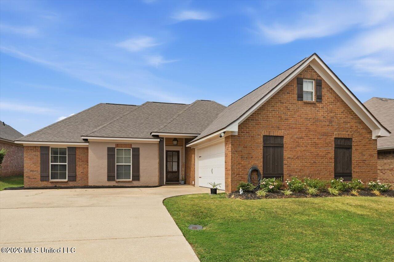 378 Austin Circle — photo