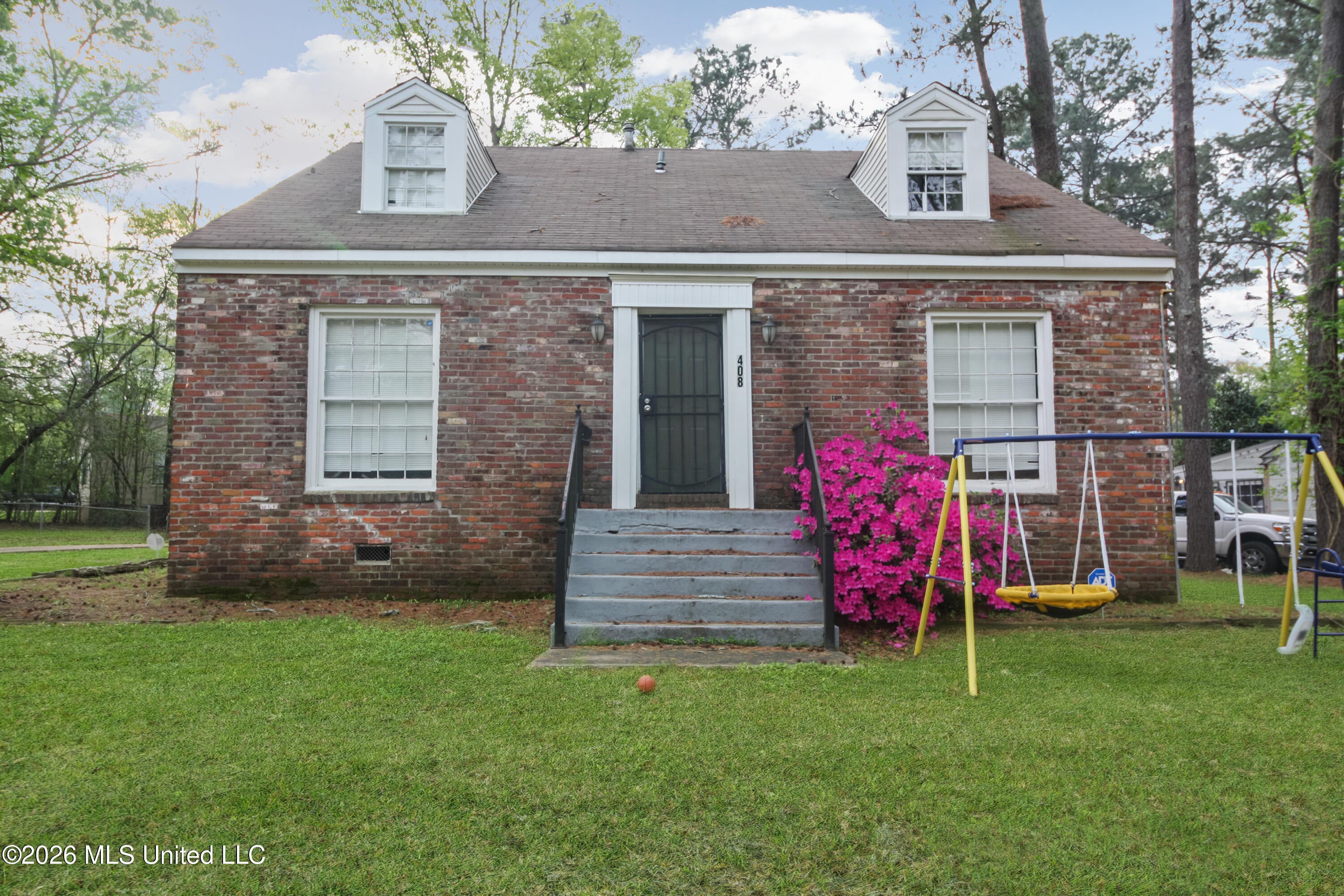 408 Northside Circle — photo