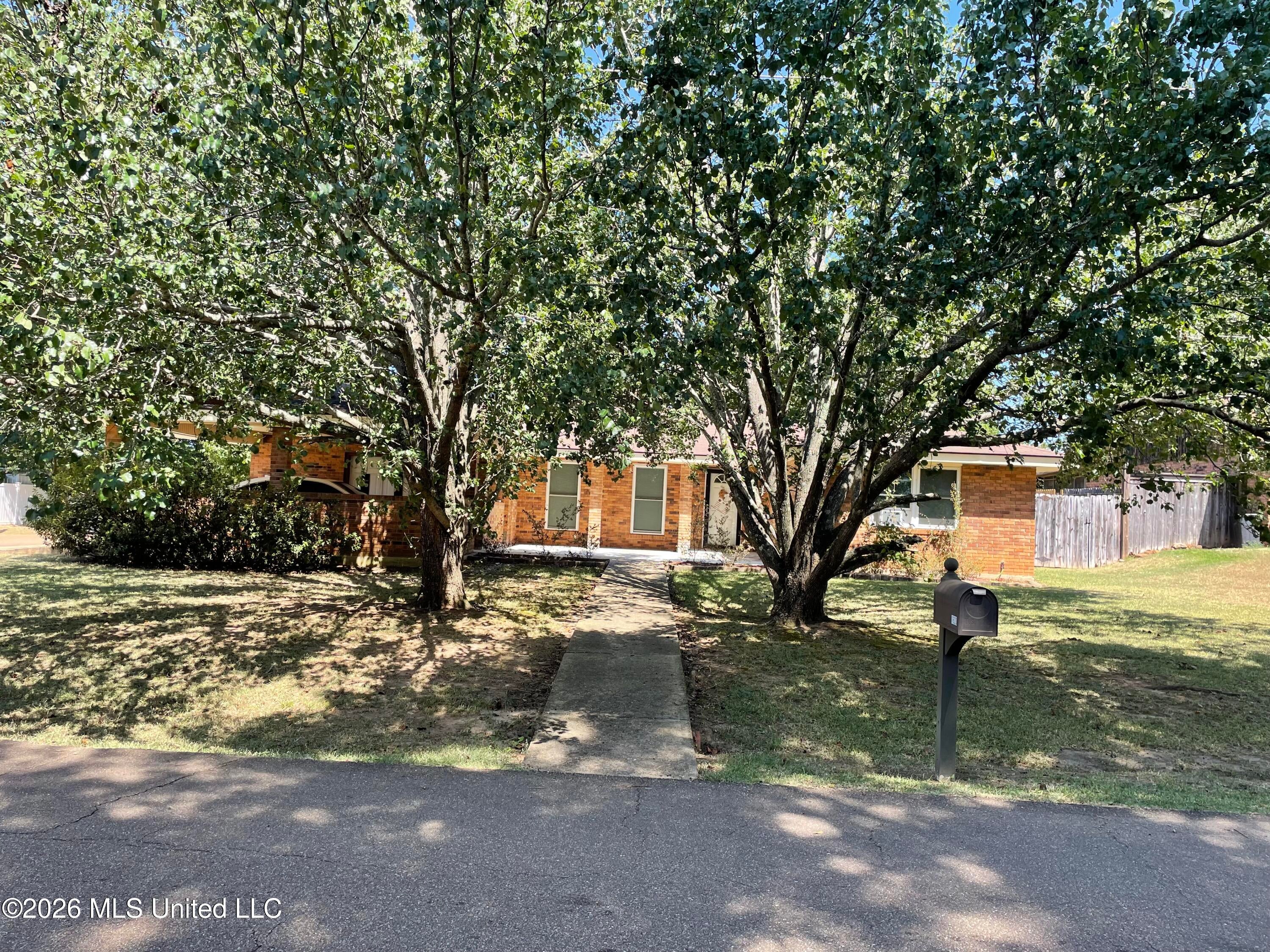 1620 Pope Circle — photo