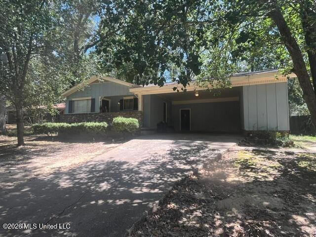 3142 Peterson Drive — photo