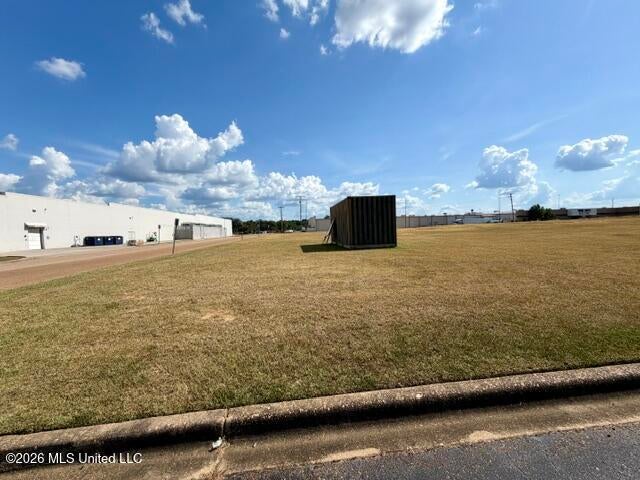00 Mall Drive — photo