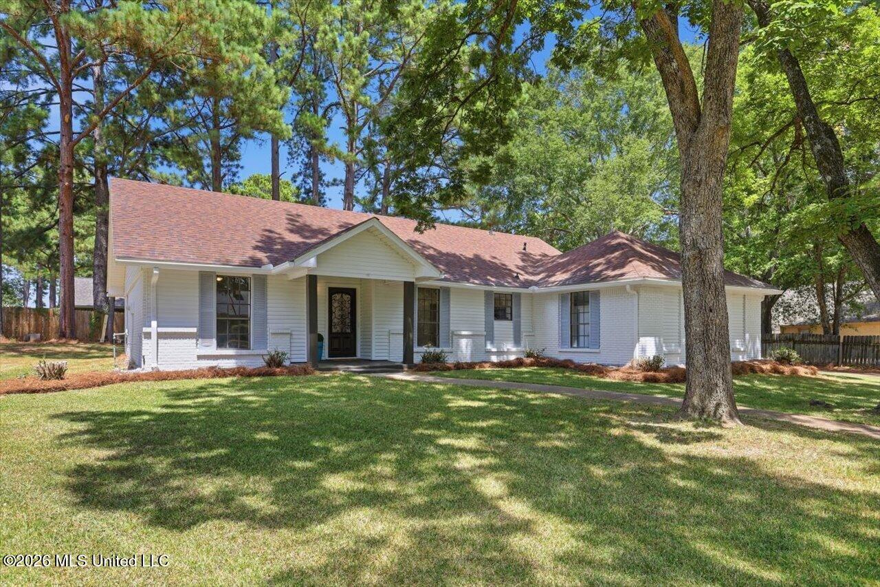104 Cedar Court — photo
