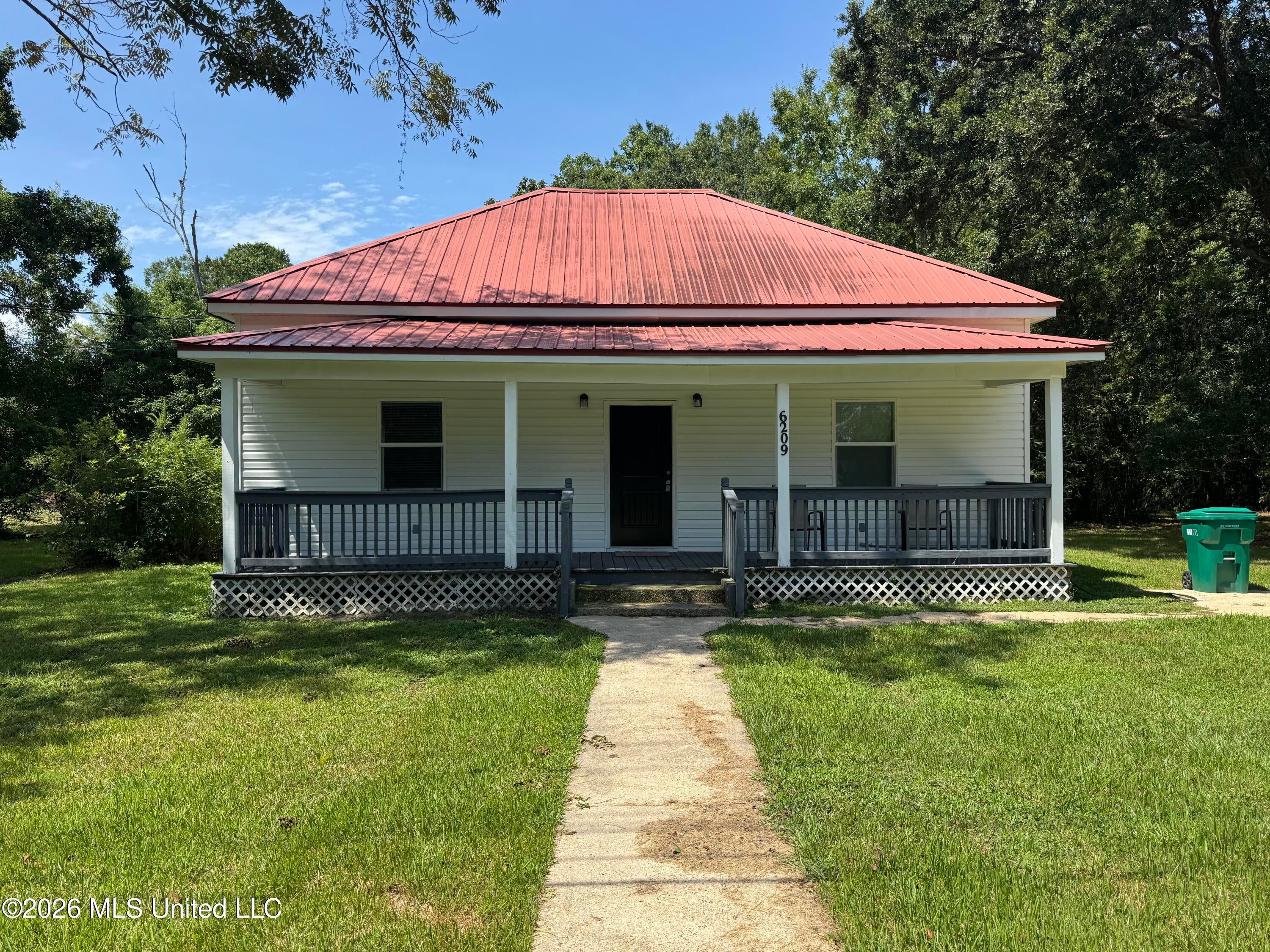 6209 Elder Ferry Road — photo