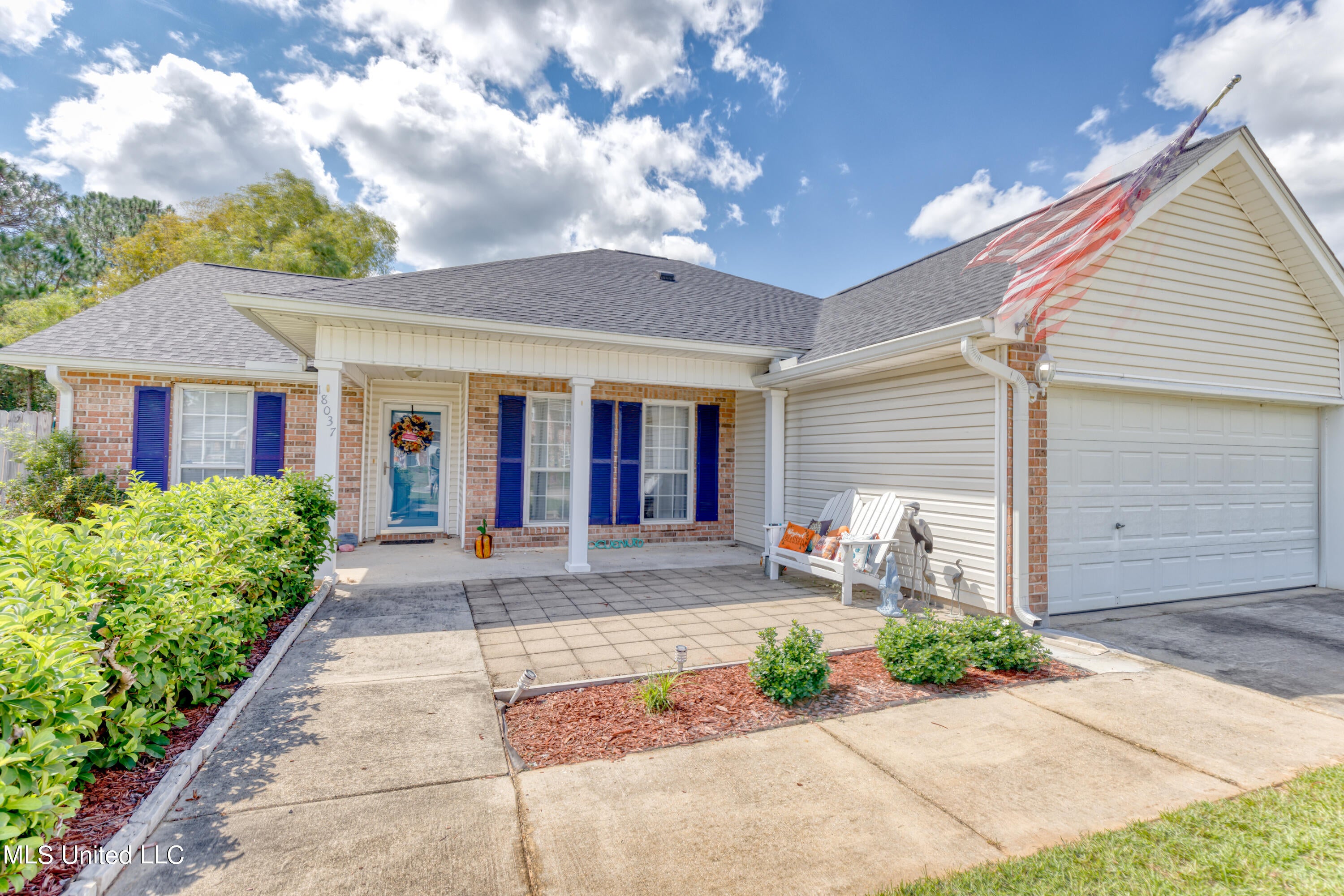 18037 Cypress Pointe Drive — photo
