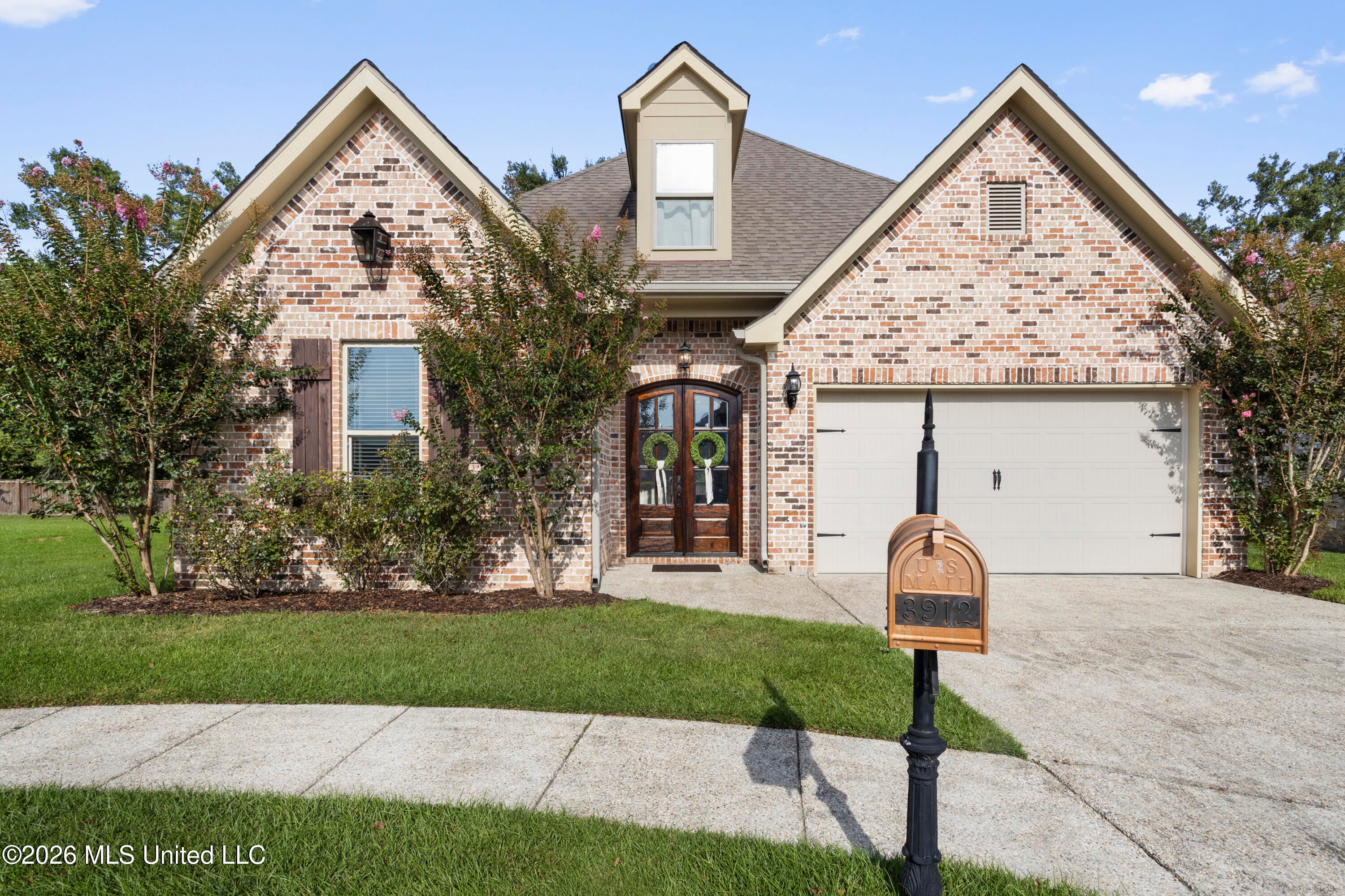 3912 Acadian Village Drive — photo