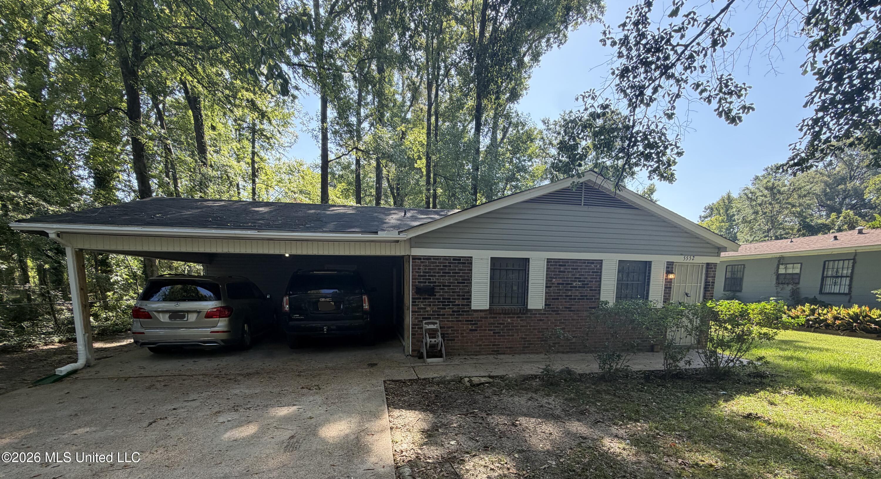 5552 Crepe Myrtle Drive — photo