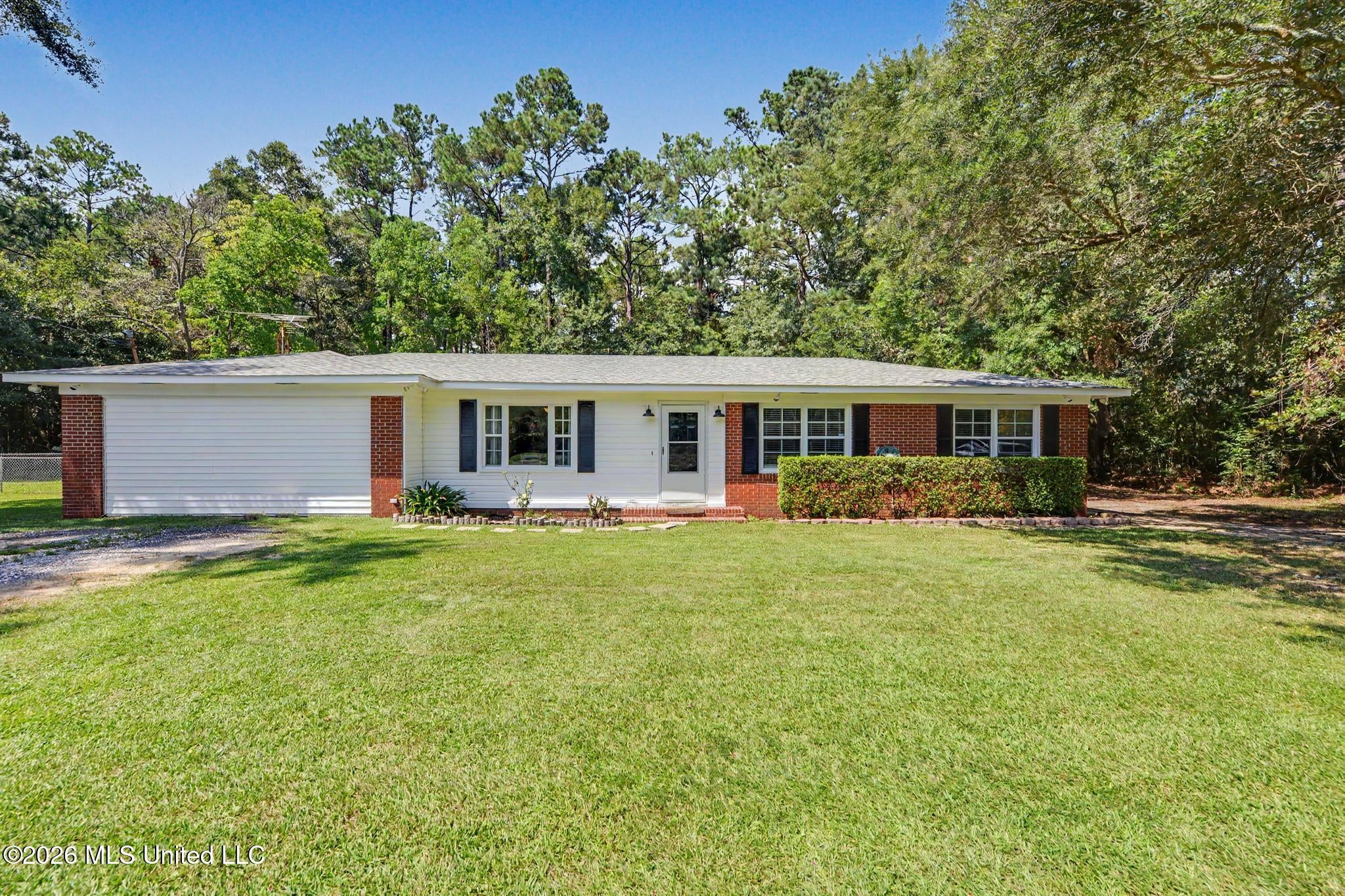 4317 Cunningham Road — photo