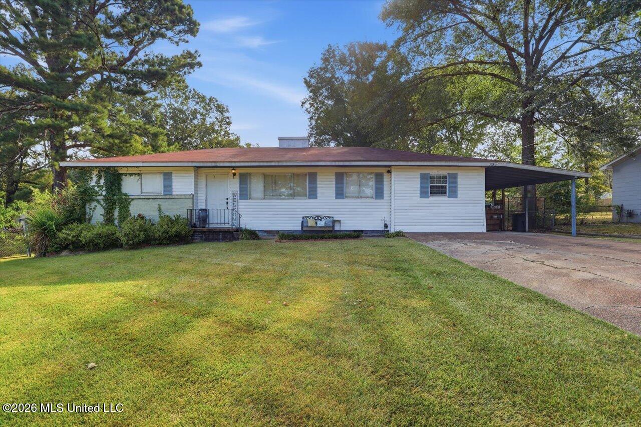 216 Pemberton Drive — photo