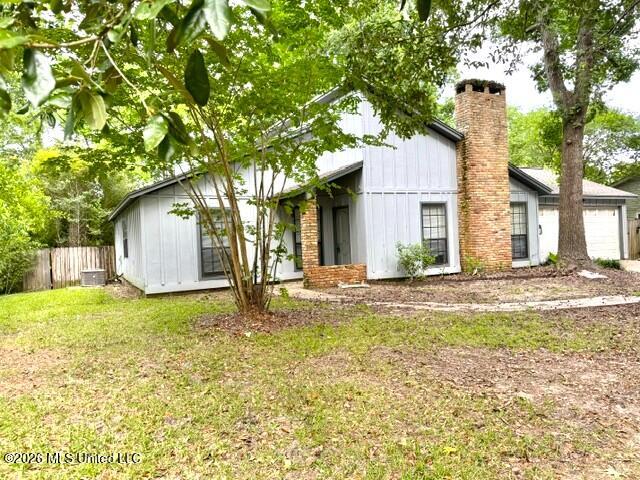 2028 Old Oaks Drive — photo