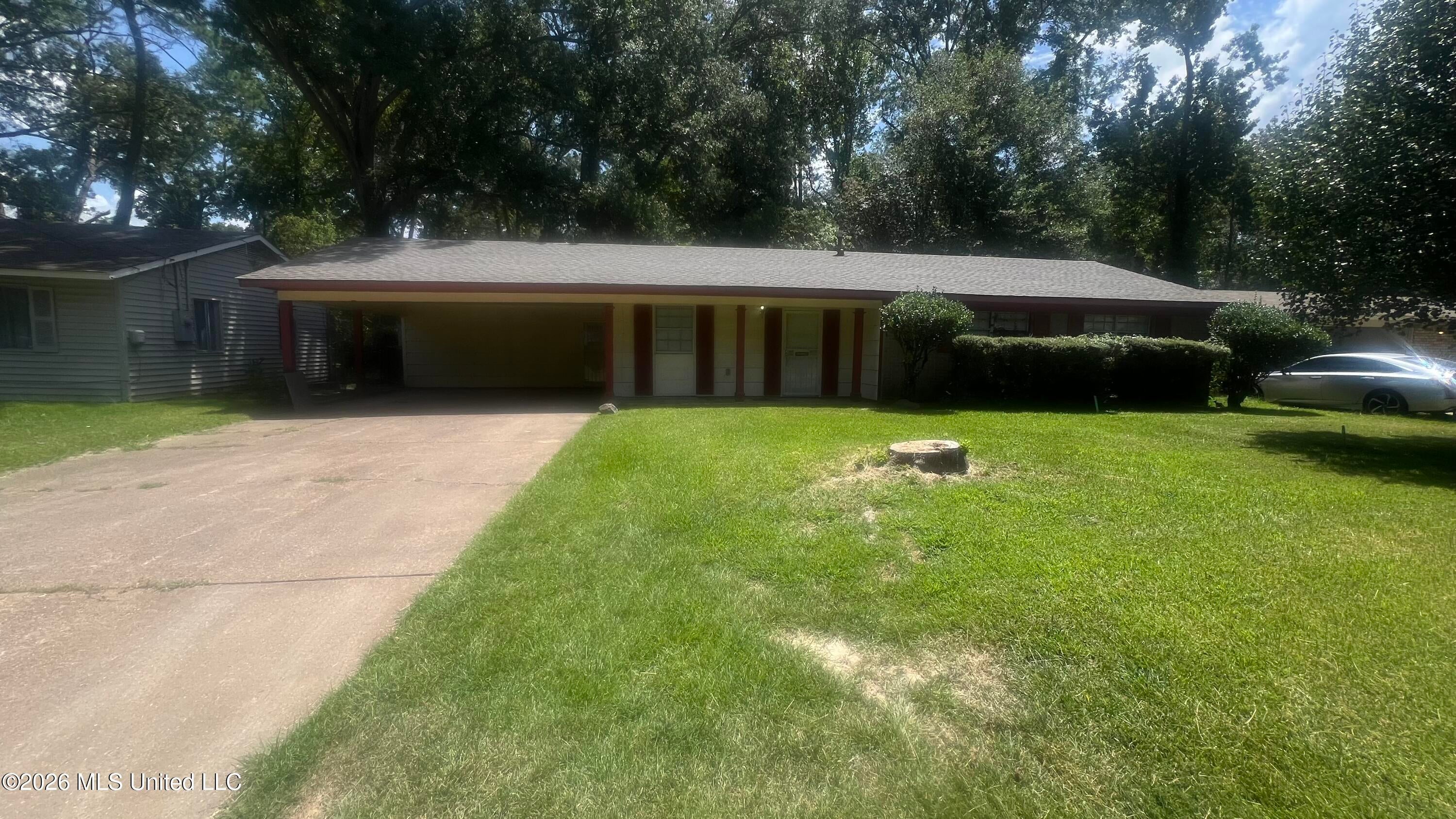 3222 Lakewood Drive — photo