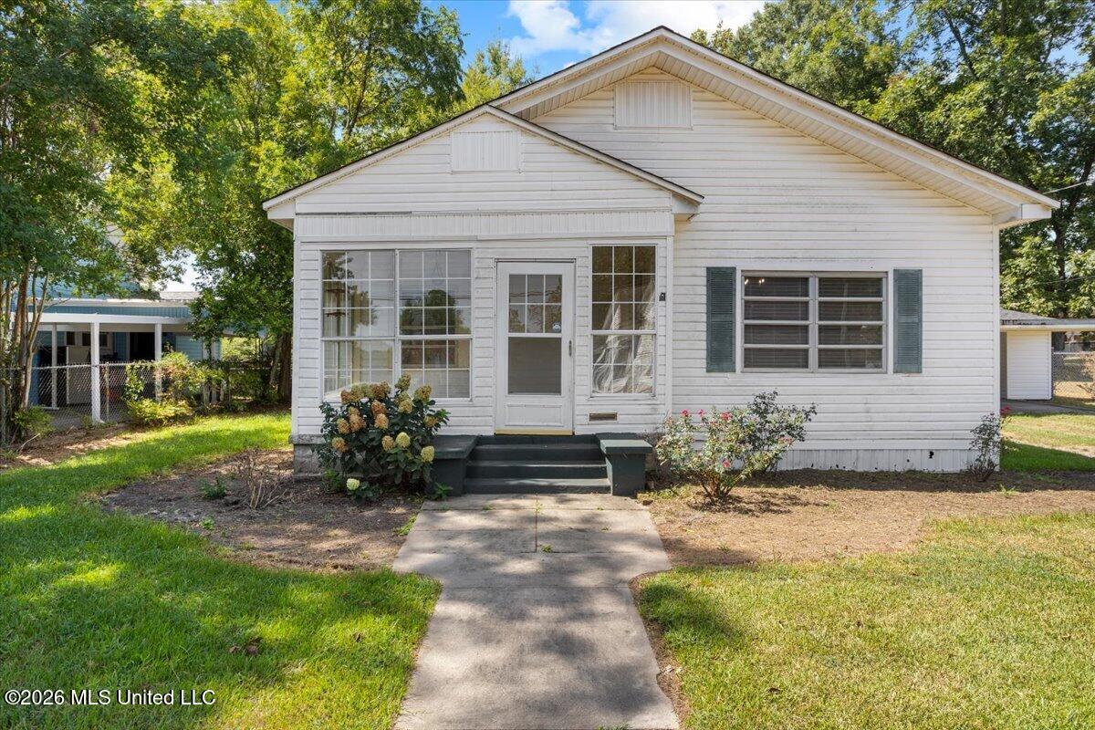 404 Dubose Street — photo