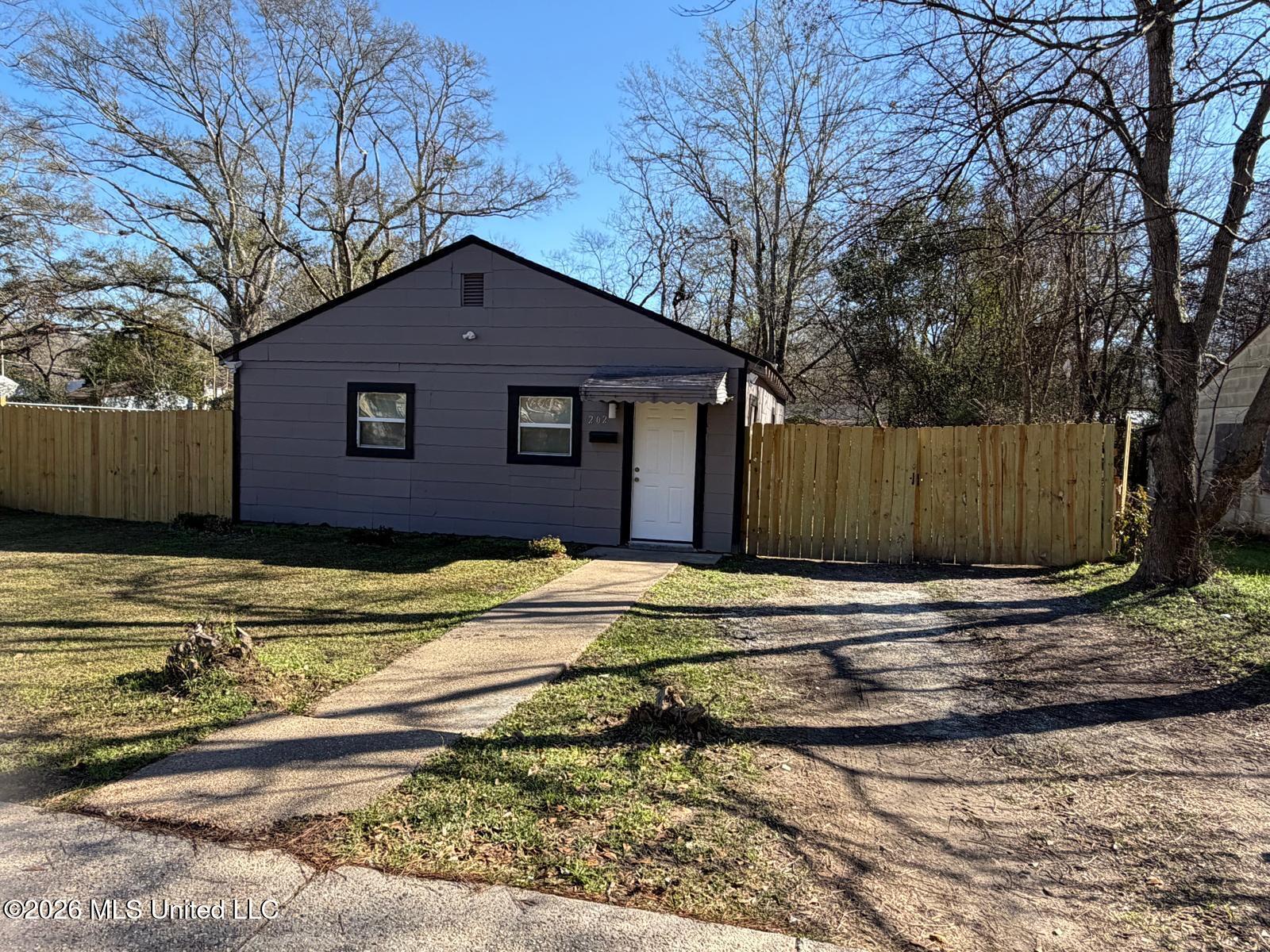 202 Lindsey Drive — photo