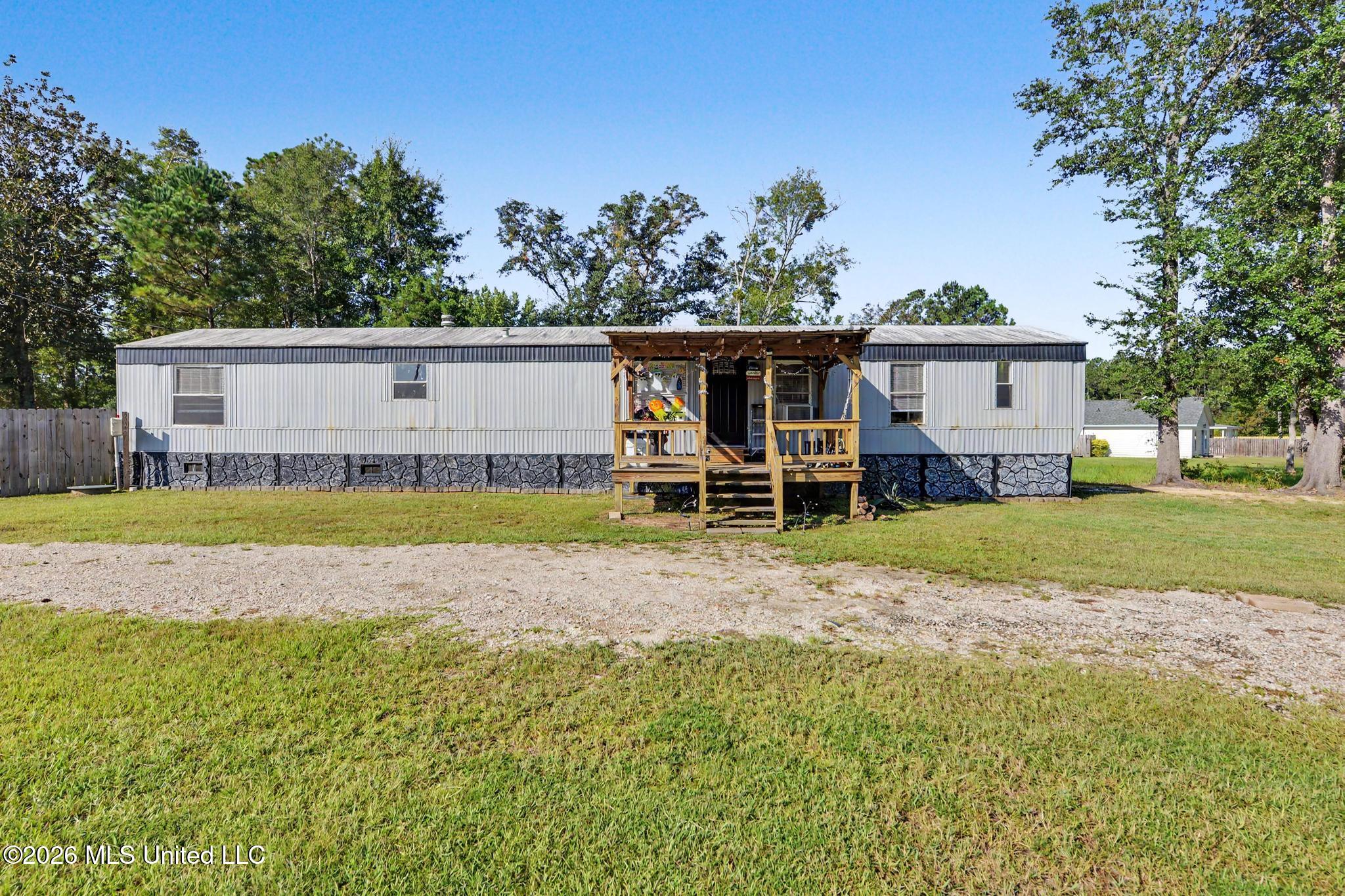 15005 Dantzler Road — photo