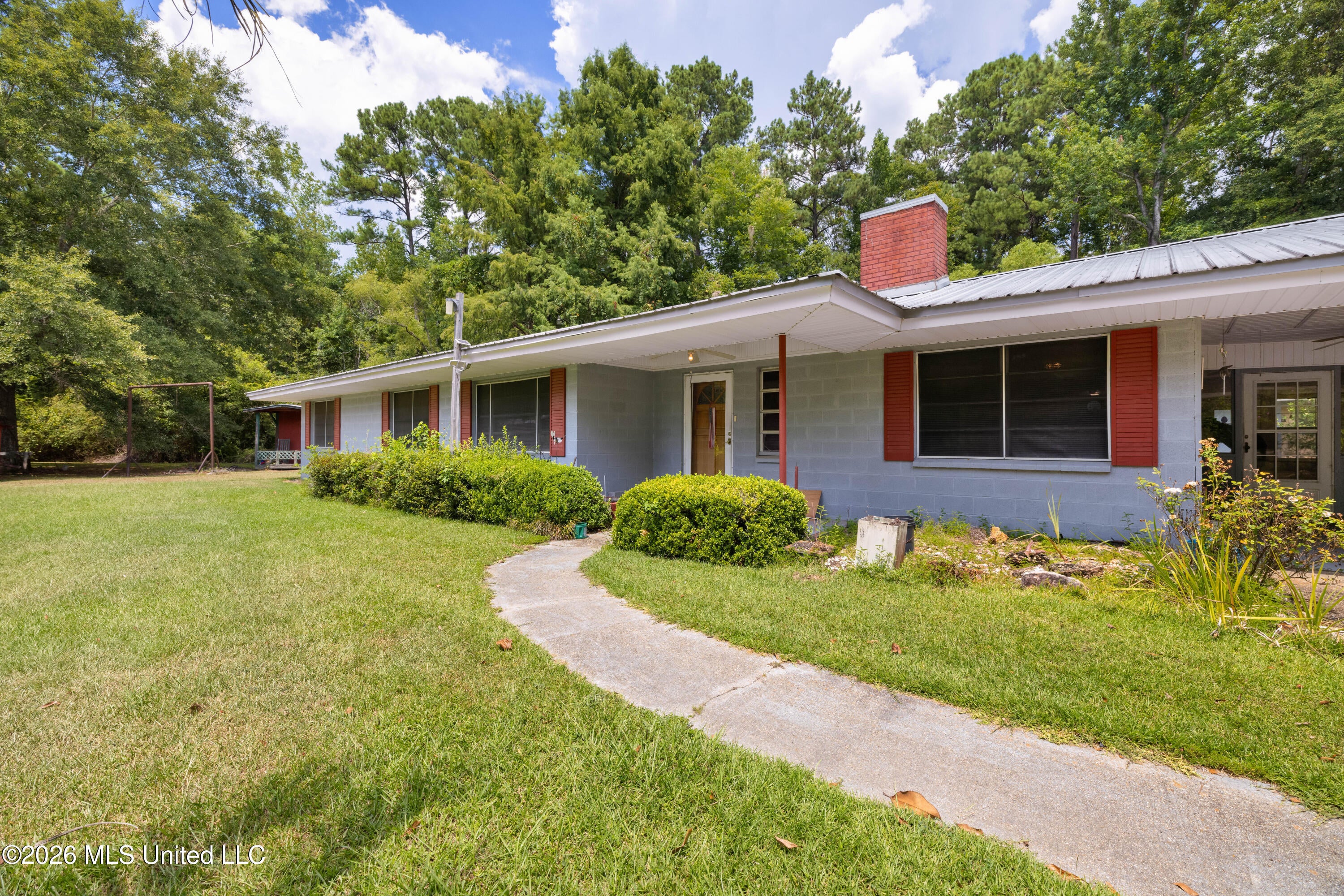 324 Peps Point Road — photo