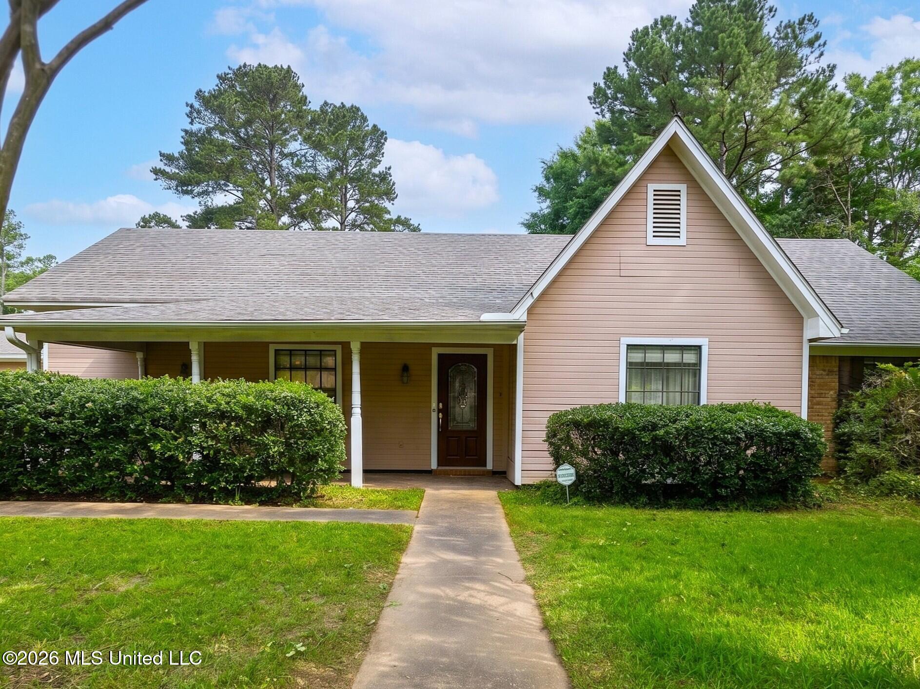 604 Bradford Drive — photo