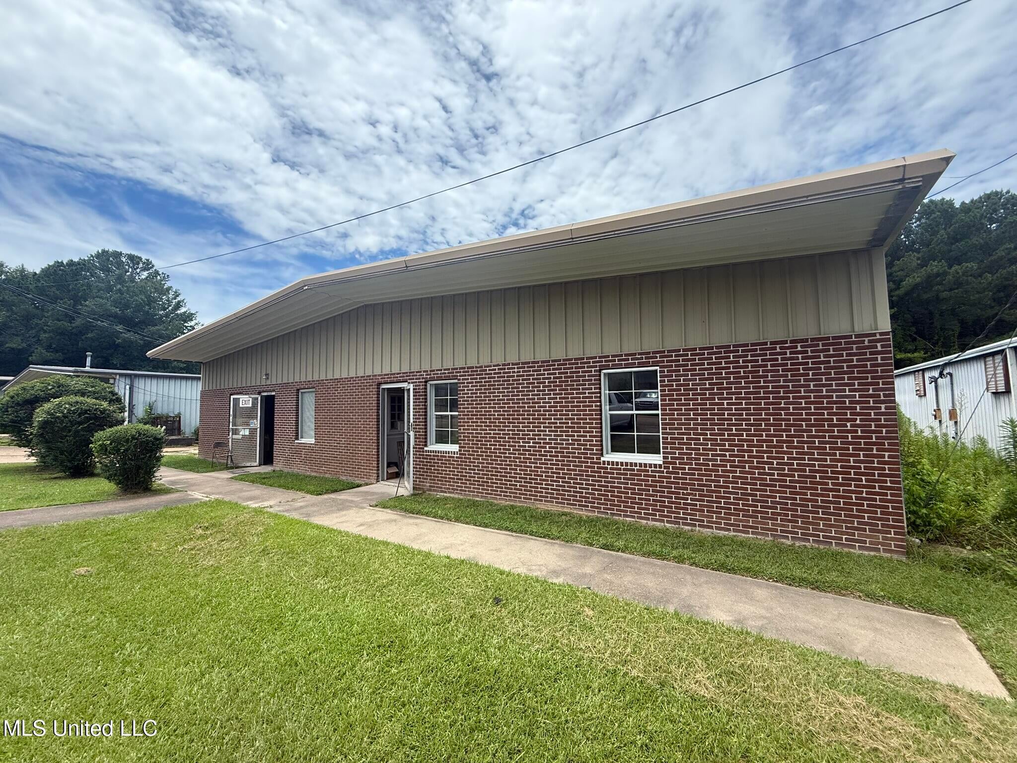 112 Riley Drive — photo