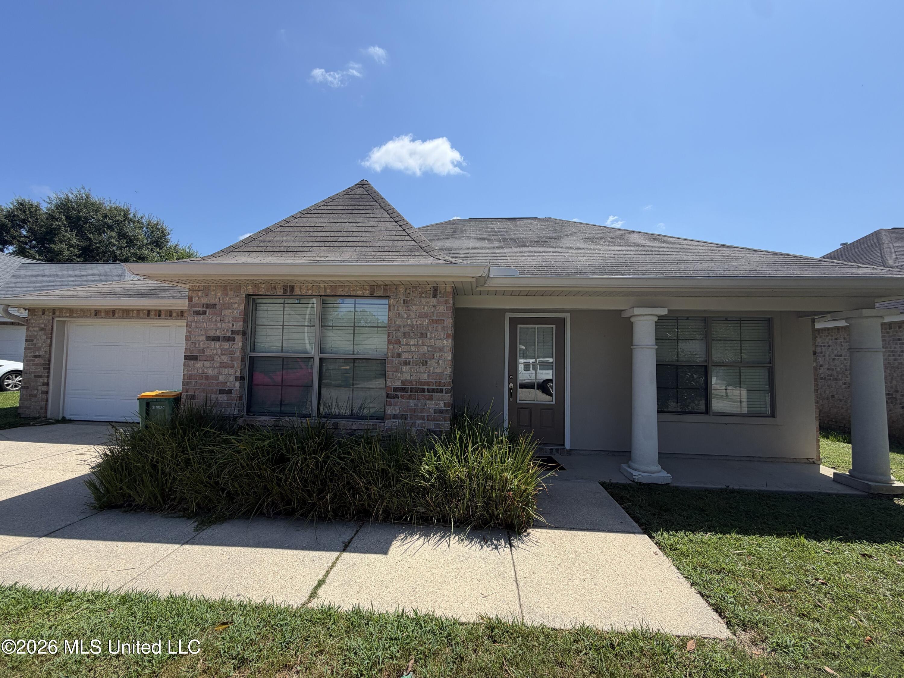 13077 English Manor Drive — photo