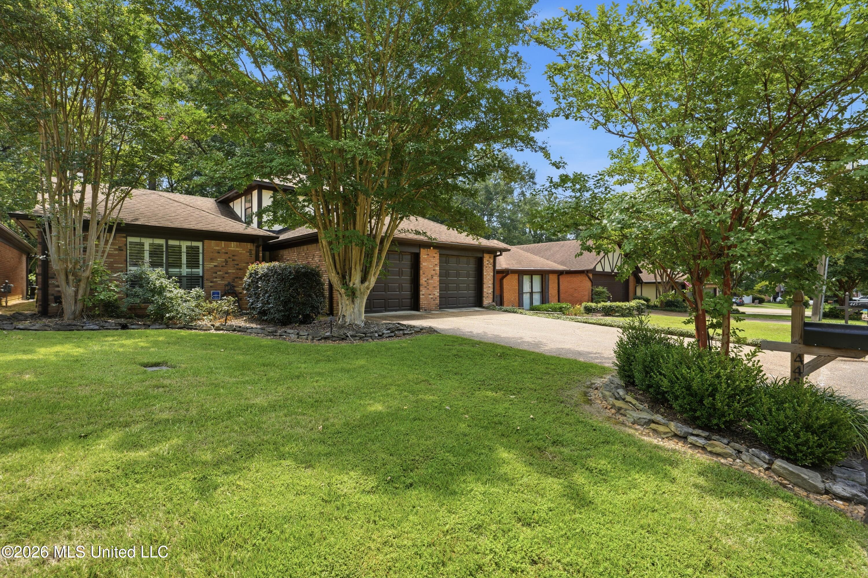 443 Bradford Drive — photo