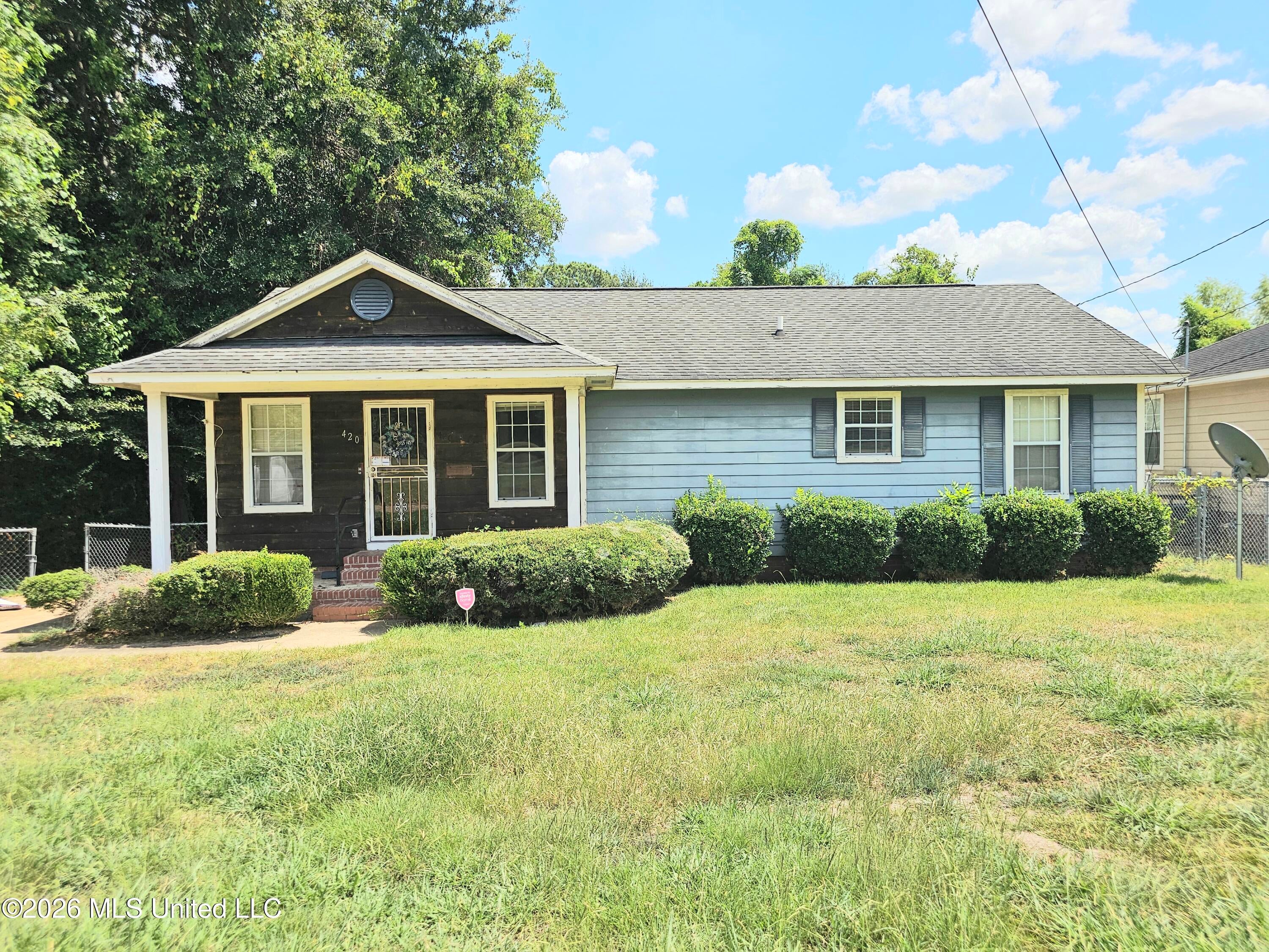 420 Poindexter Street — photo