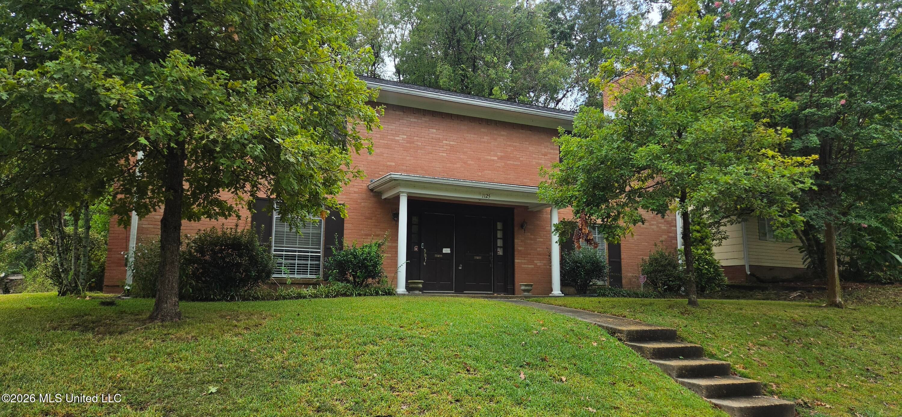 1125 Manship Street — photo