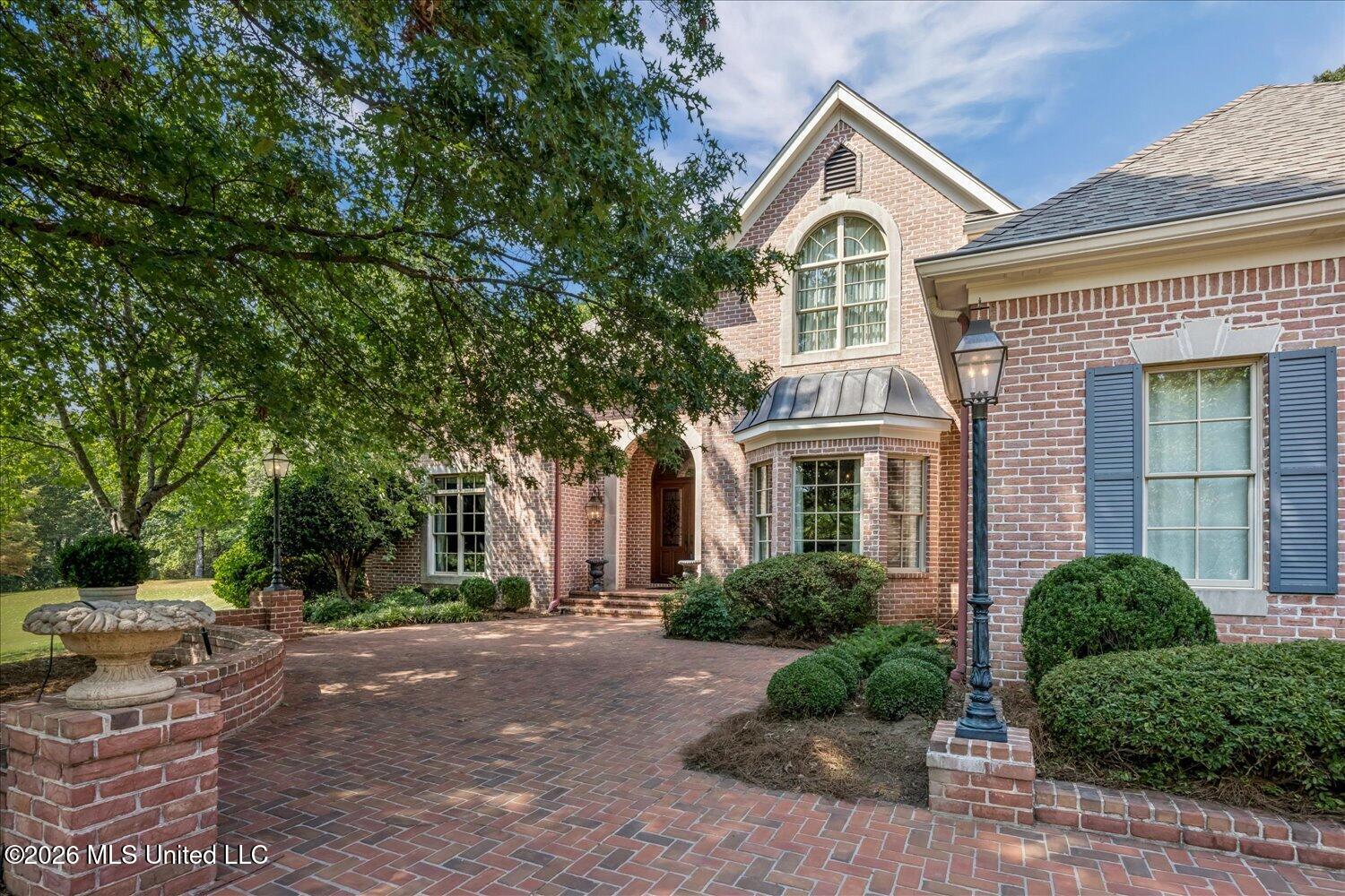 5220 Wedgewood Drive — photo
