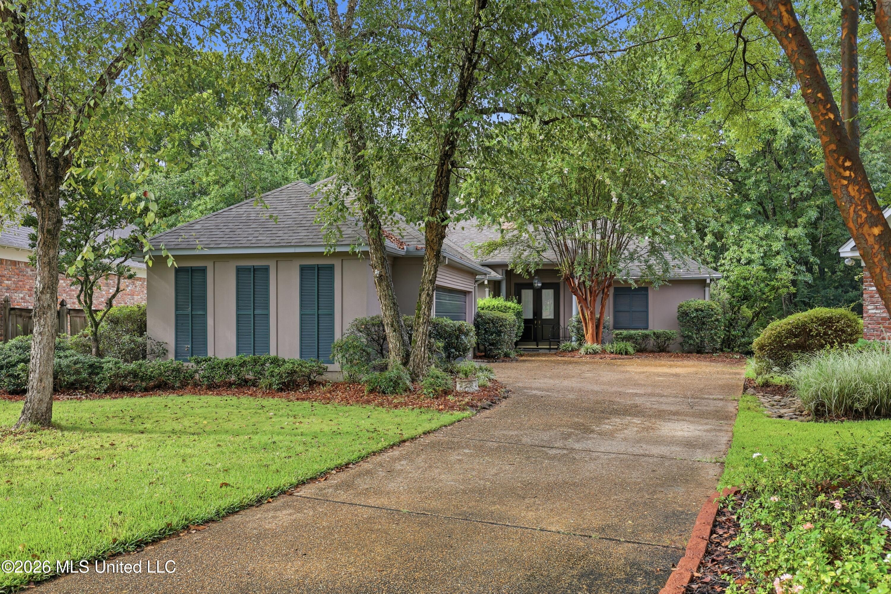 413 Eastpointe Cove — photo