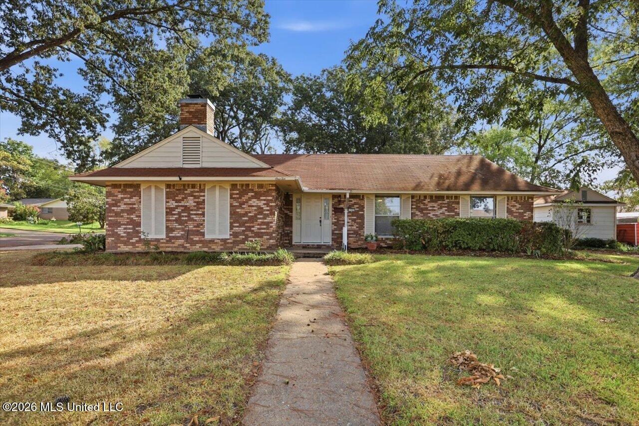 110 Van Doren Drive — photo