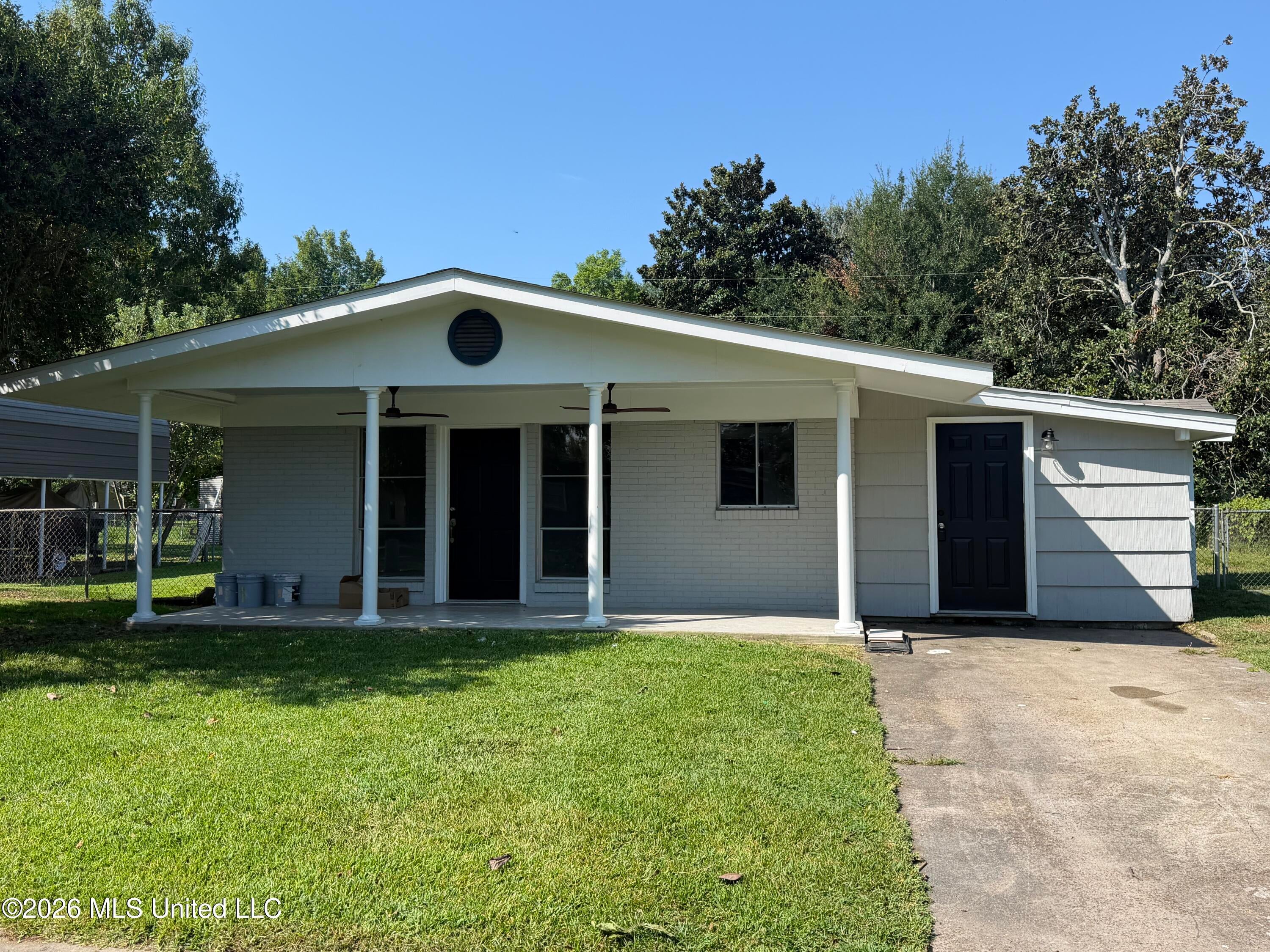1114 Pear Street — photo