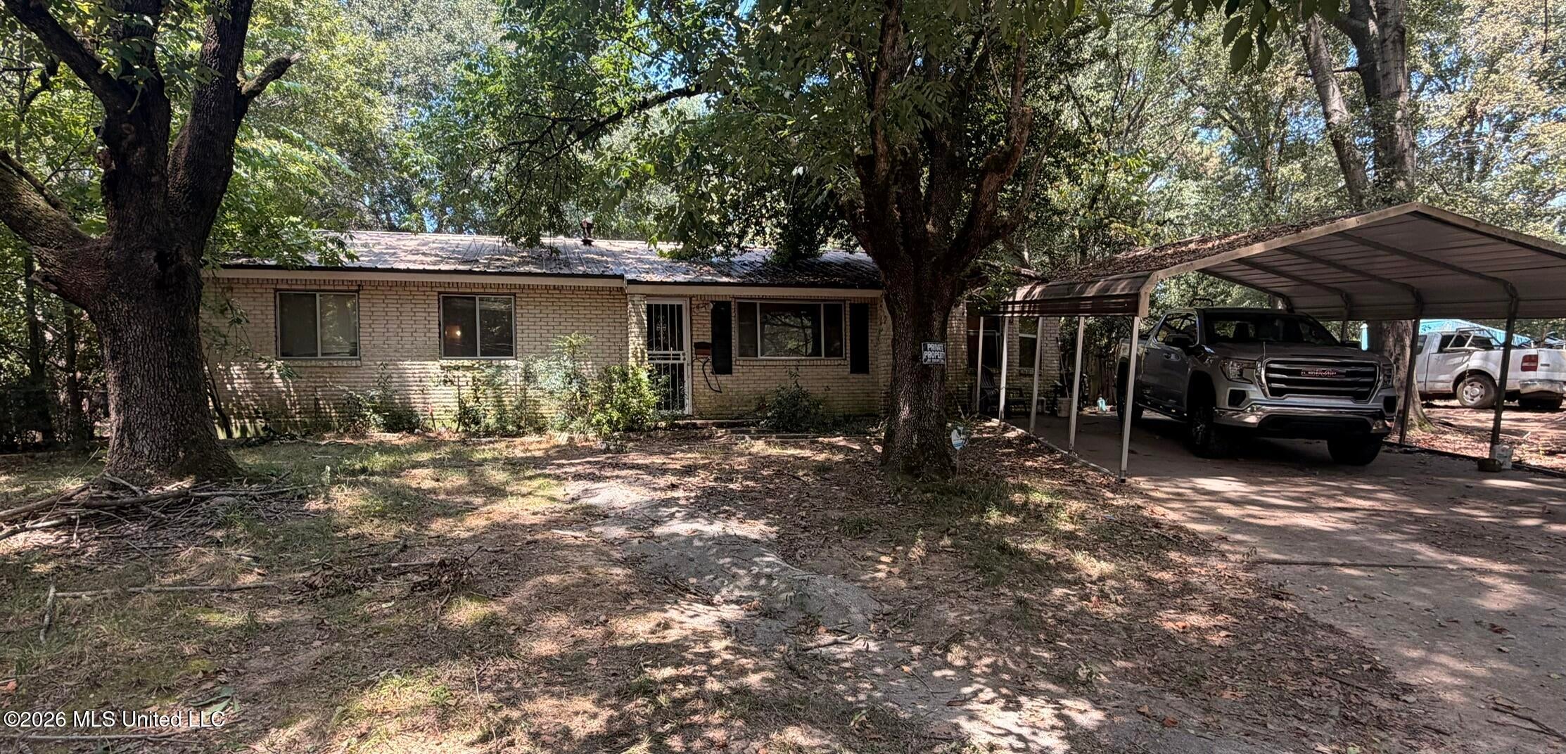1723 Woodburn Street — photo