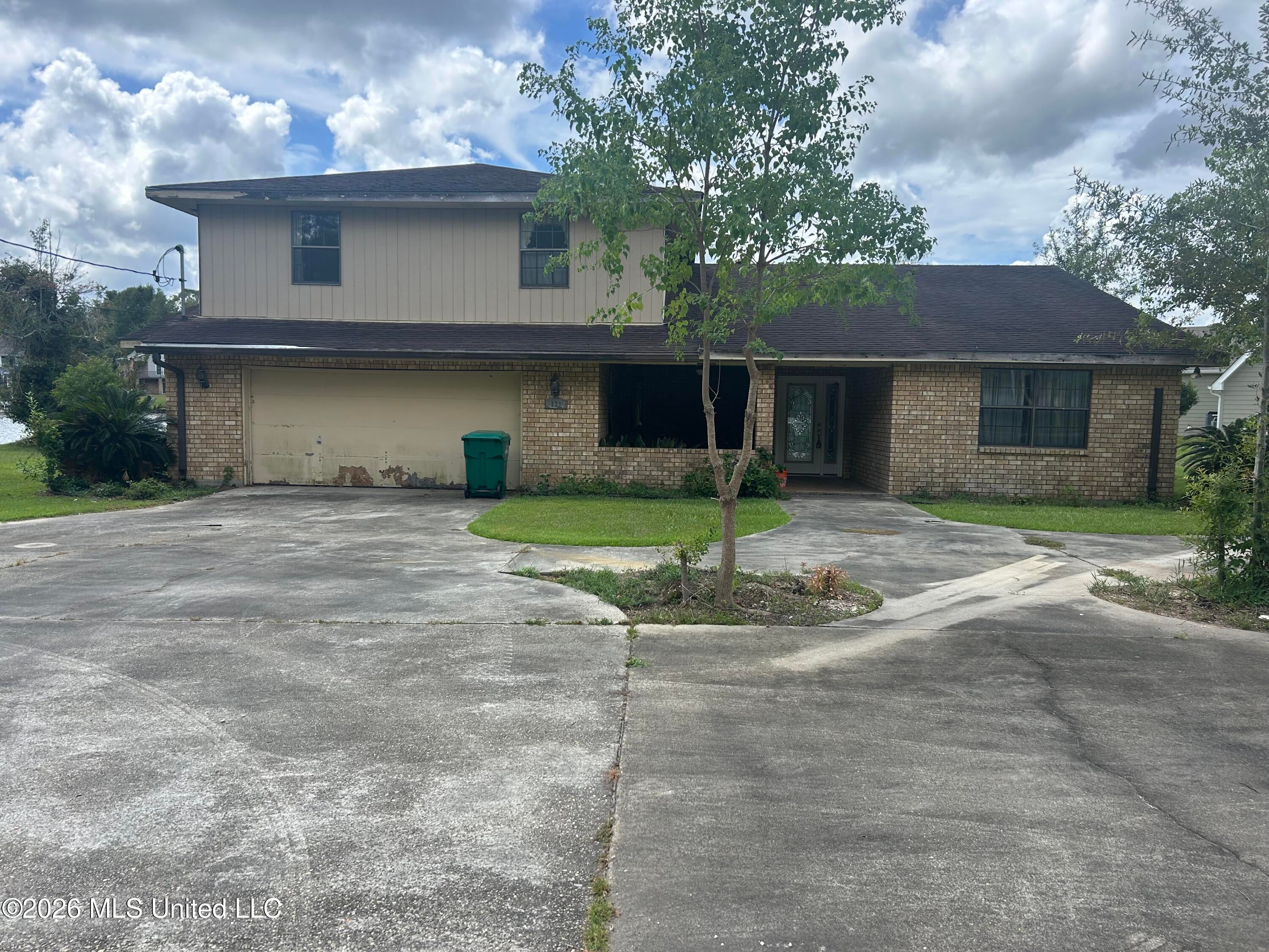 123 Peninsula Drive — photo