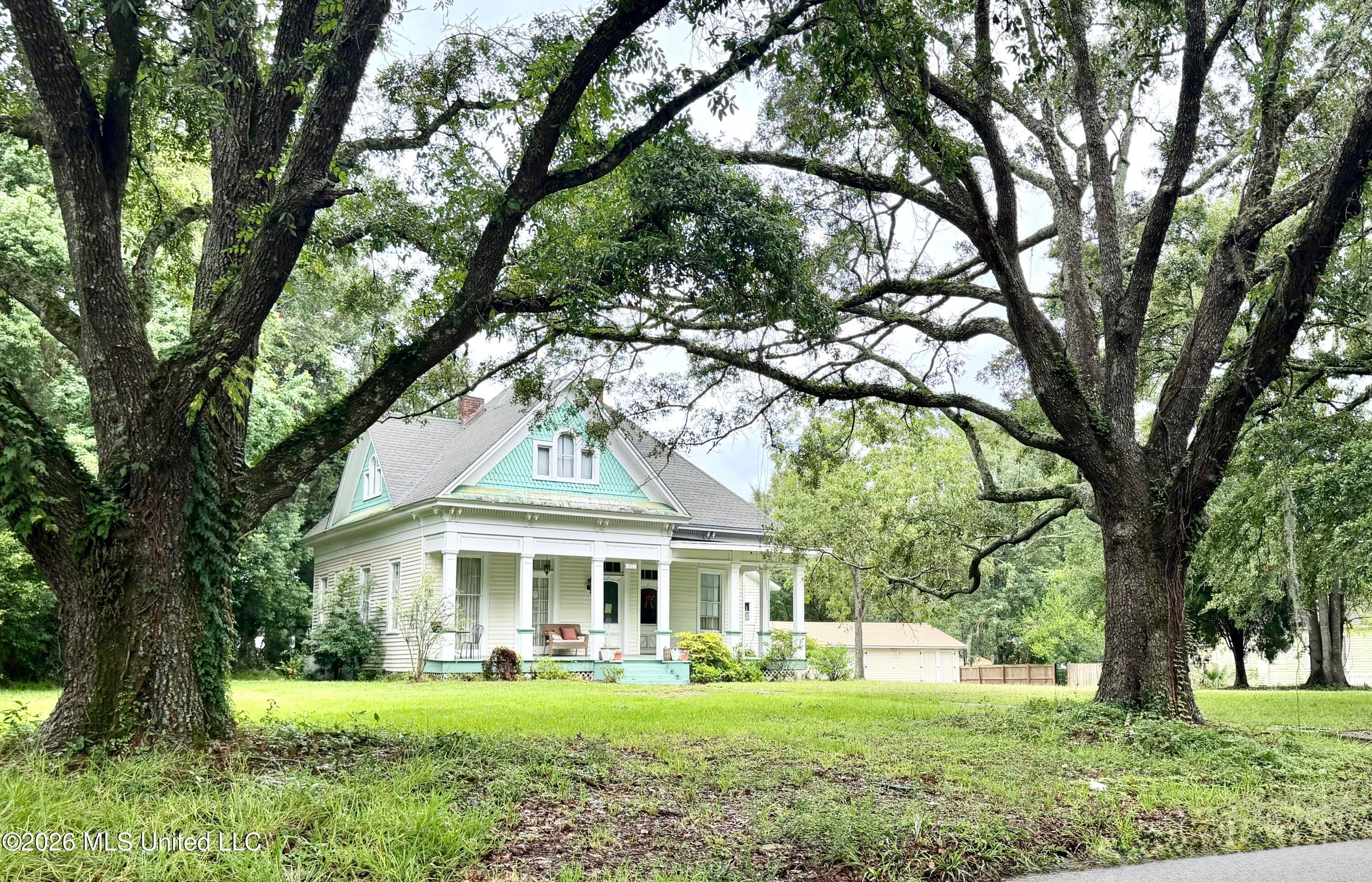 3807 Dantzler Street — photo