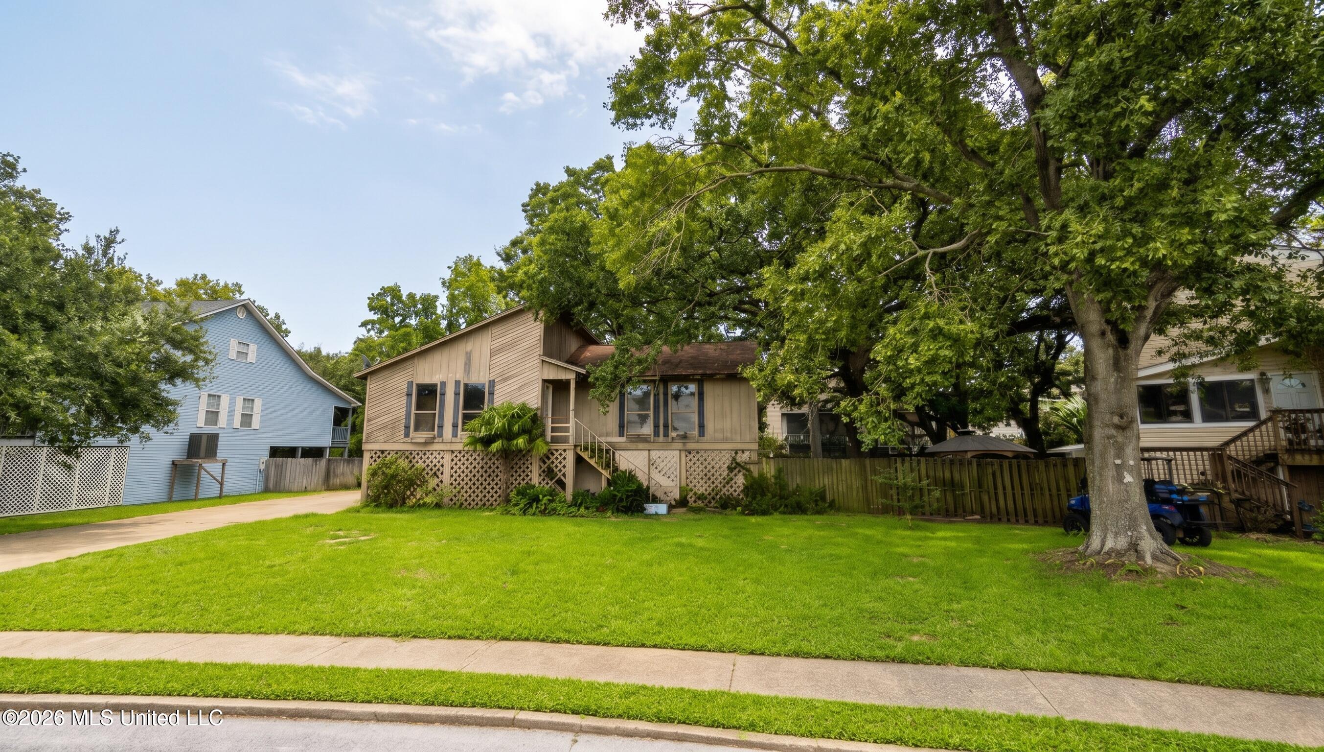 4304 Shadow Wood Circle — photo