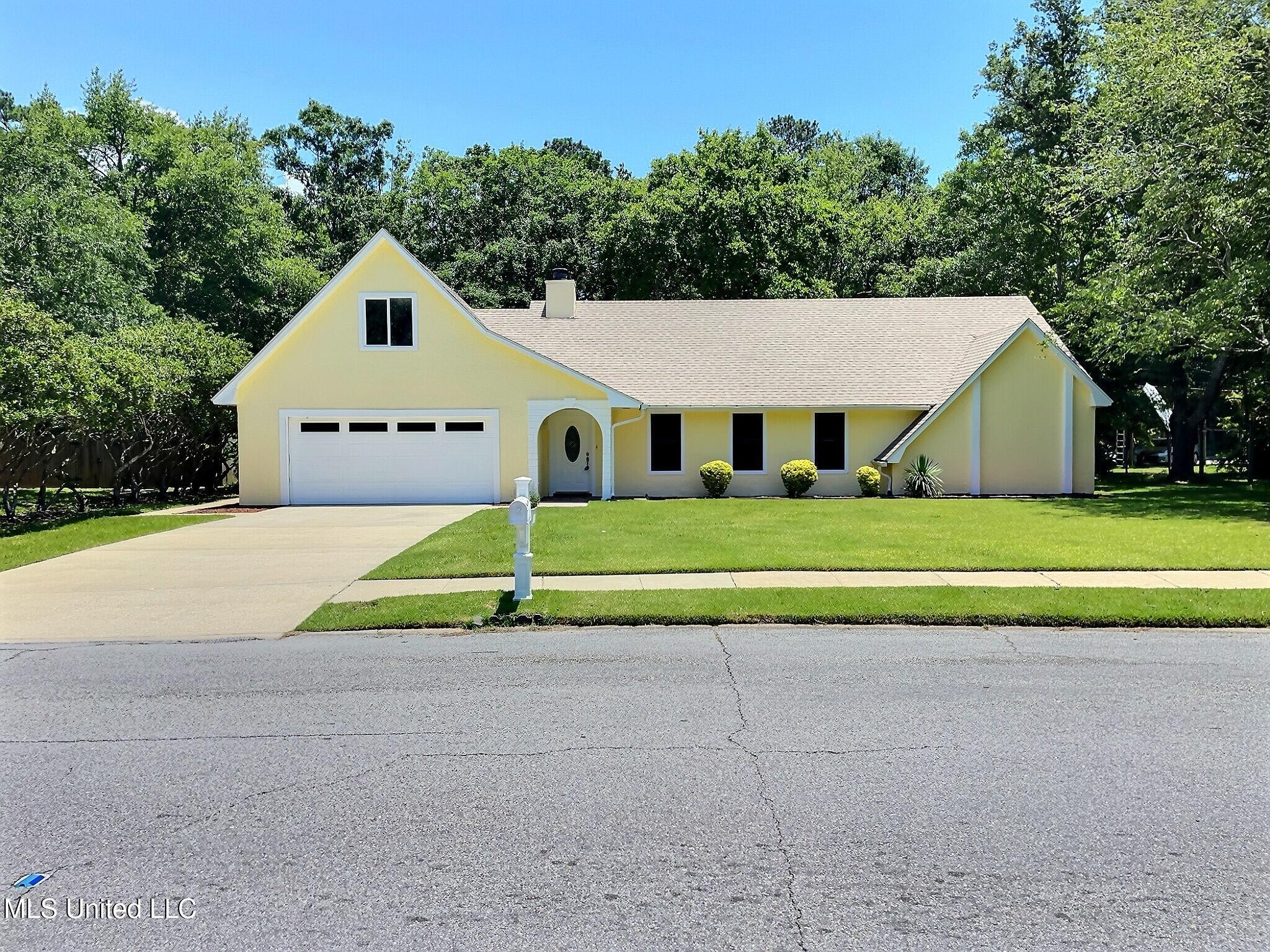 118 Linnet Drive — photo