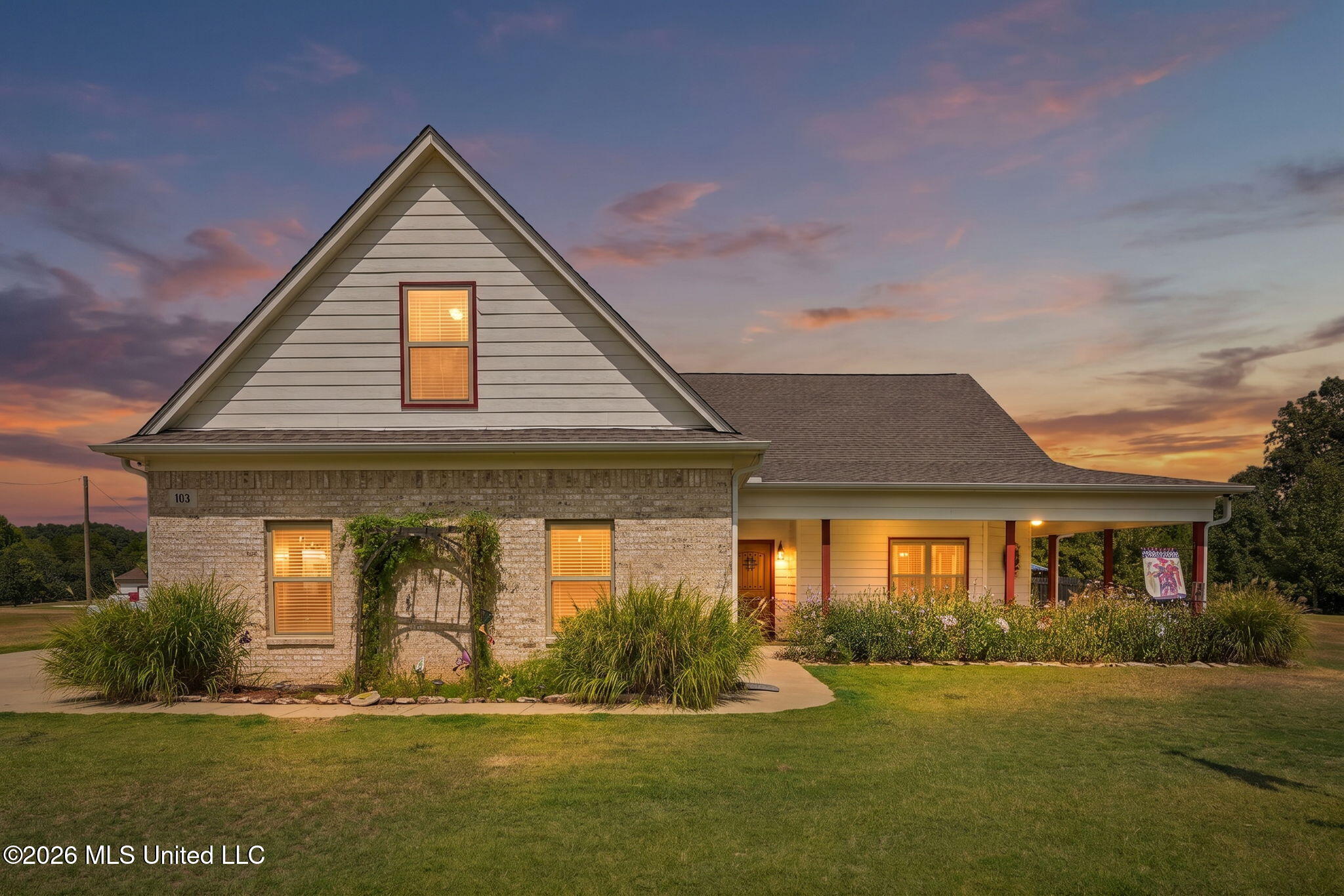 103 Oak Meadows Cove — photo