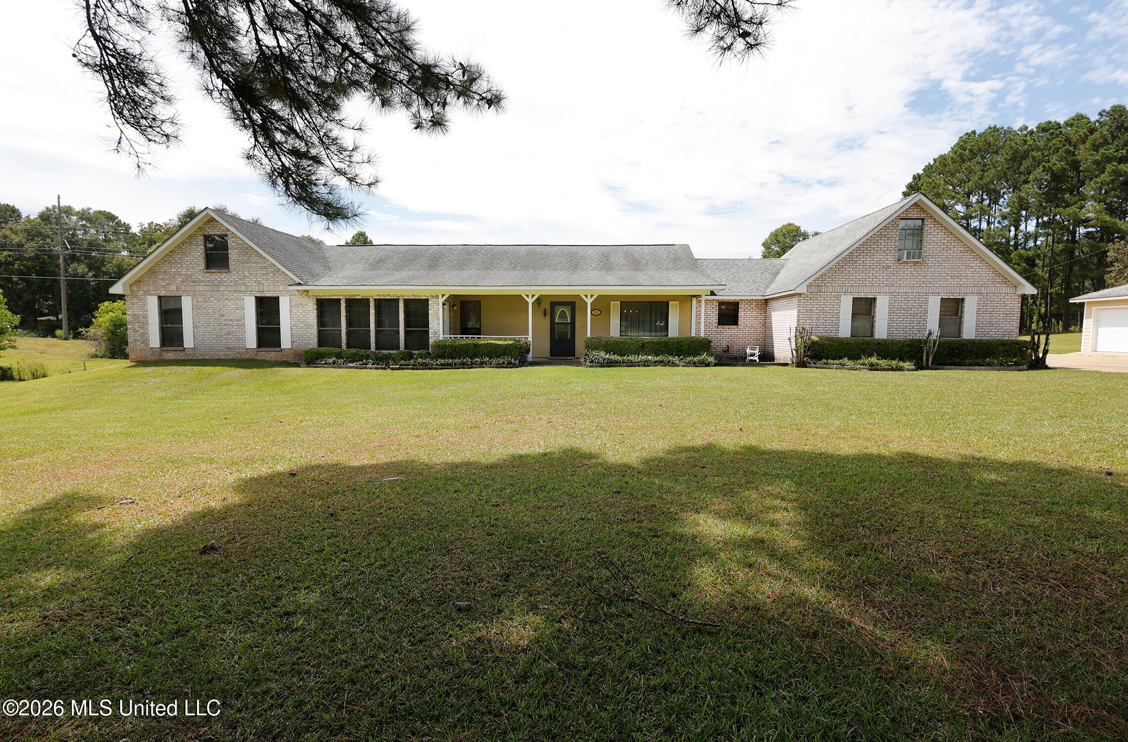 1057 Cole Thomas Road — photo
