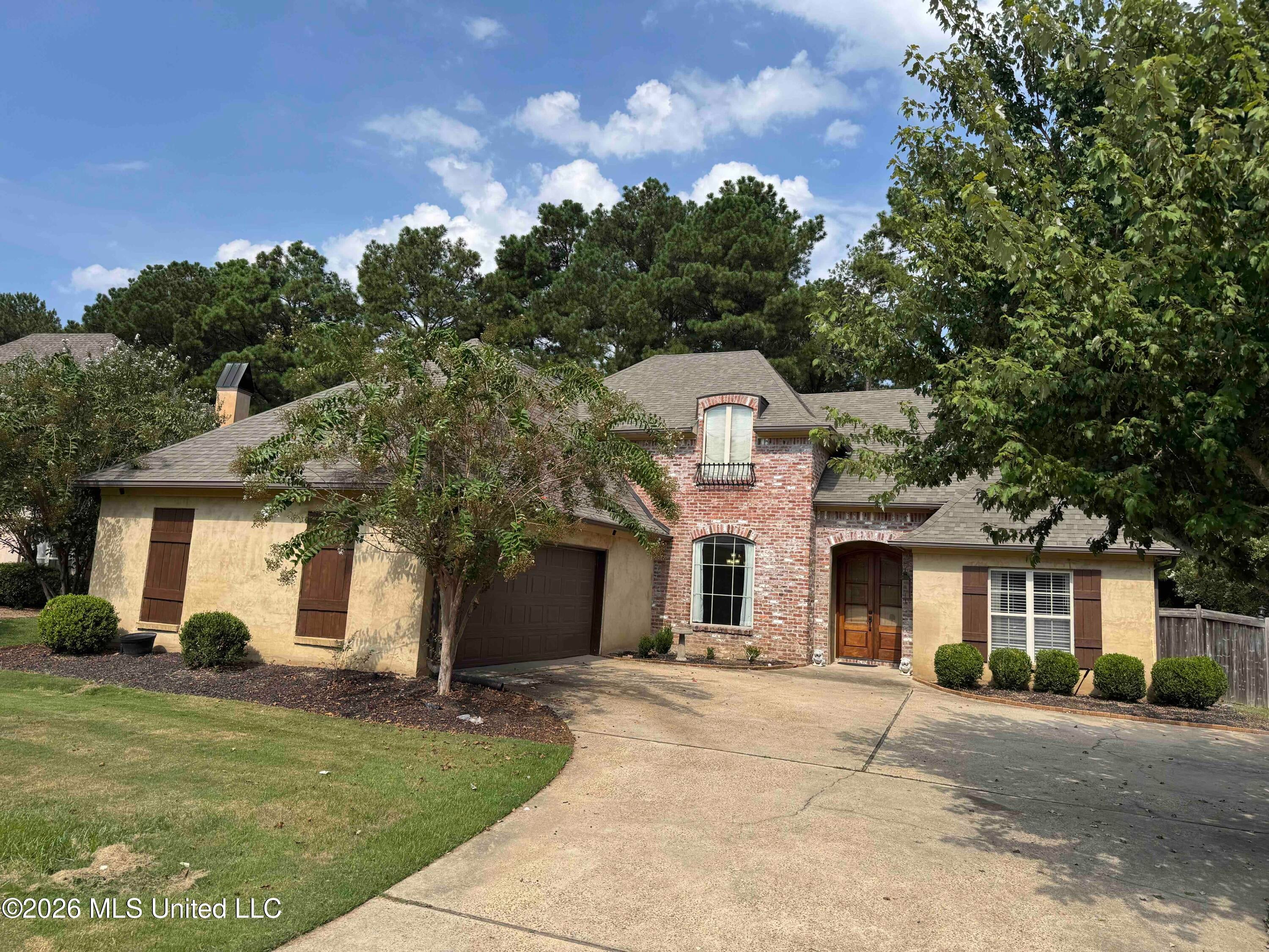 103 Red Oak Court — photo