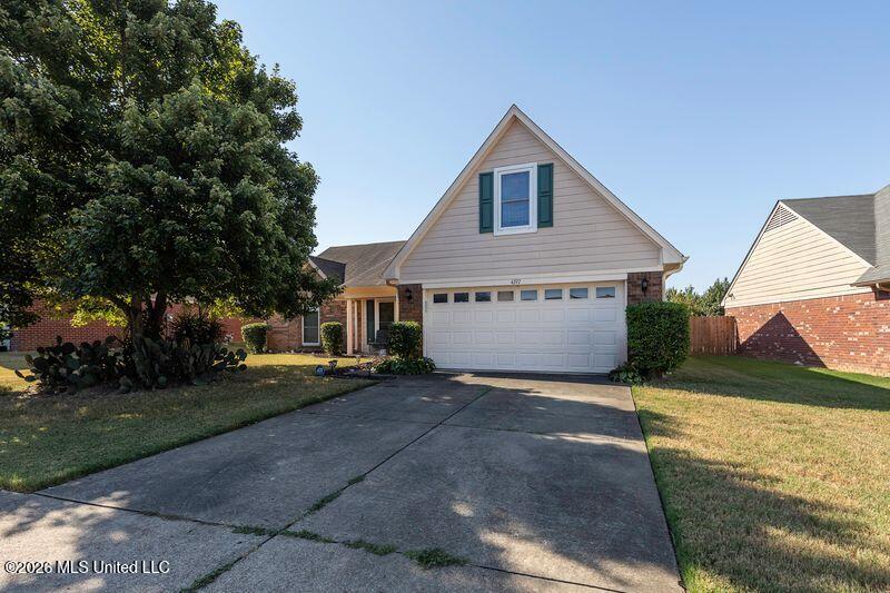 4397 Bradford Drive — photo
