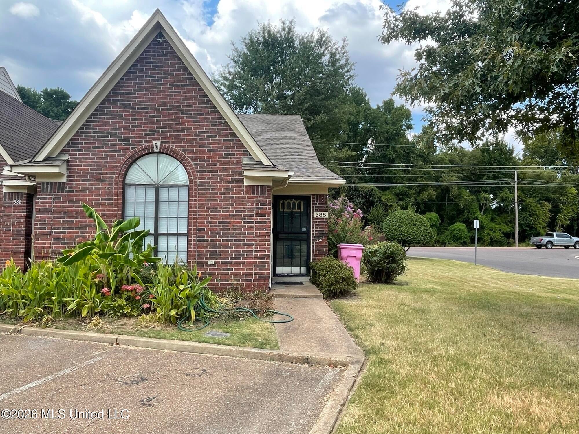 388 W Blair Drive — photo