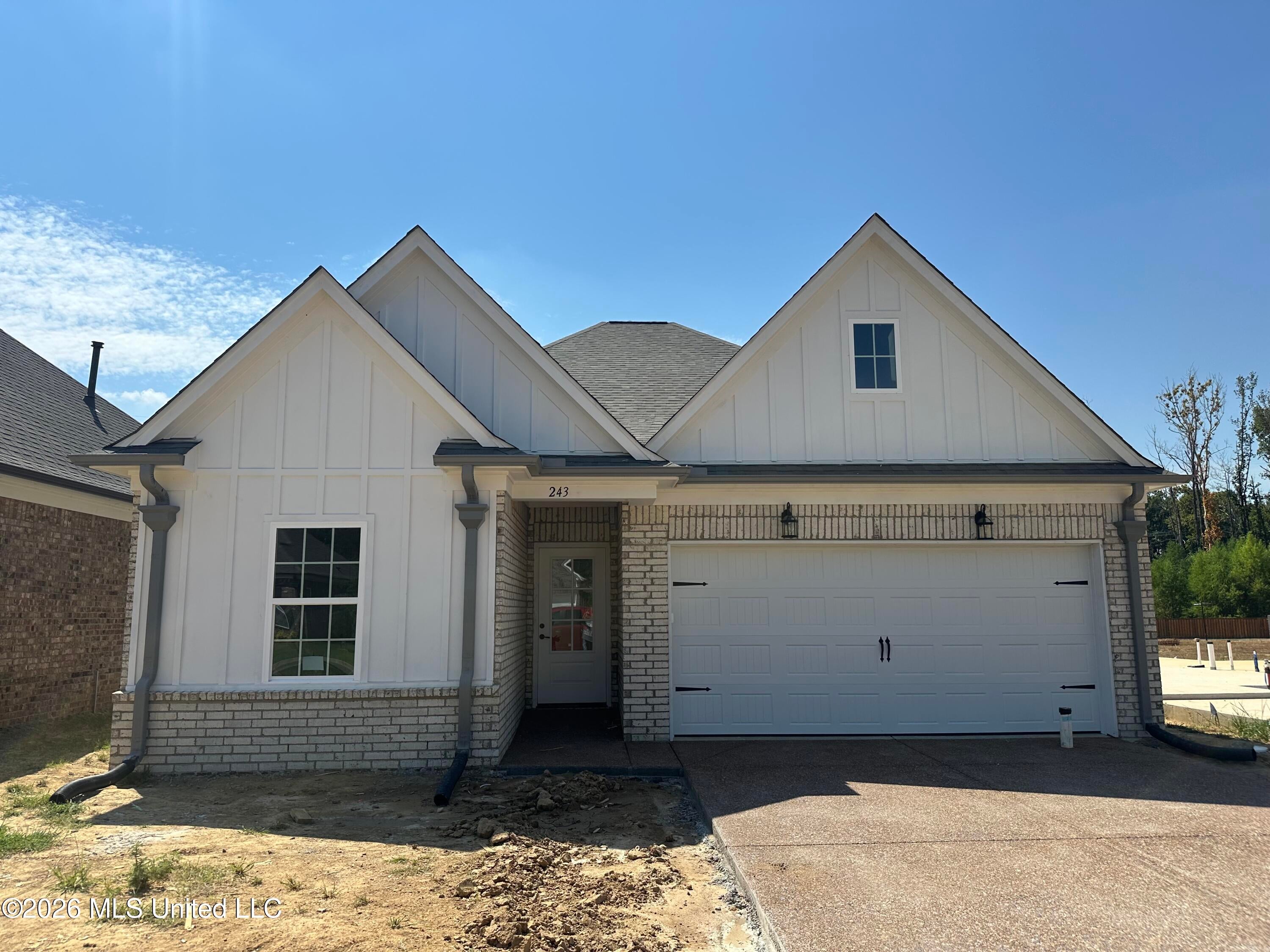 243 Flower Garden Drive Drive — photo
