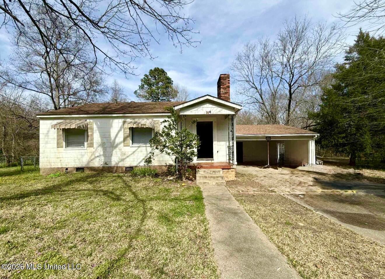 307 Albert Street — photo