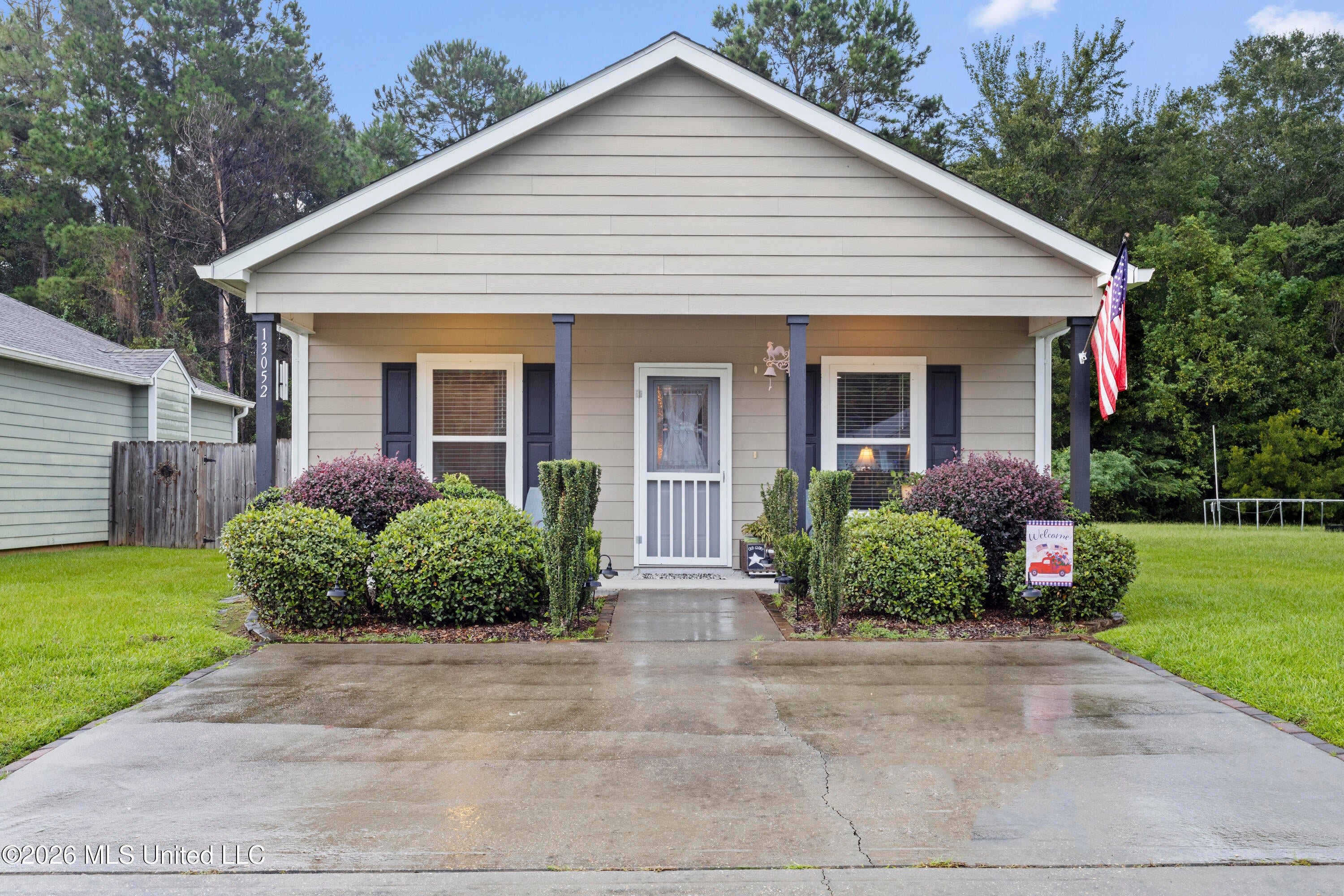 13052 Tracewood Drive — photo