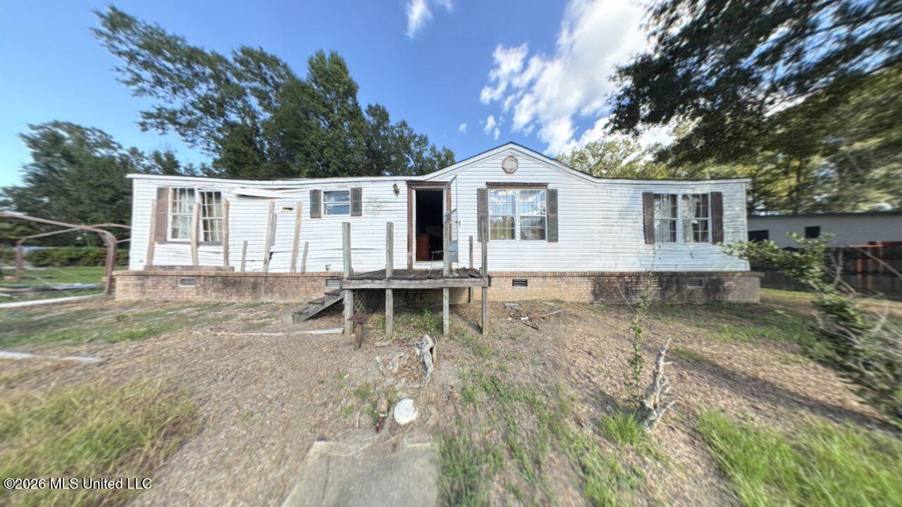 2618 Maclean Road — photo