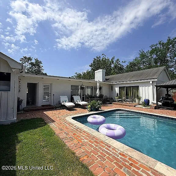 403 E Harding Avenue — photo